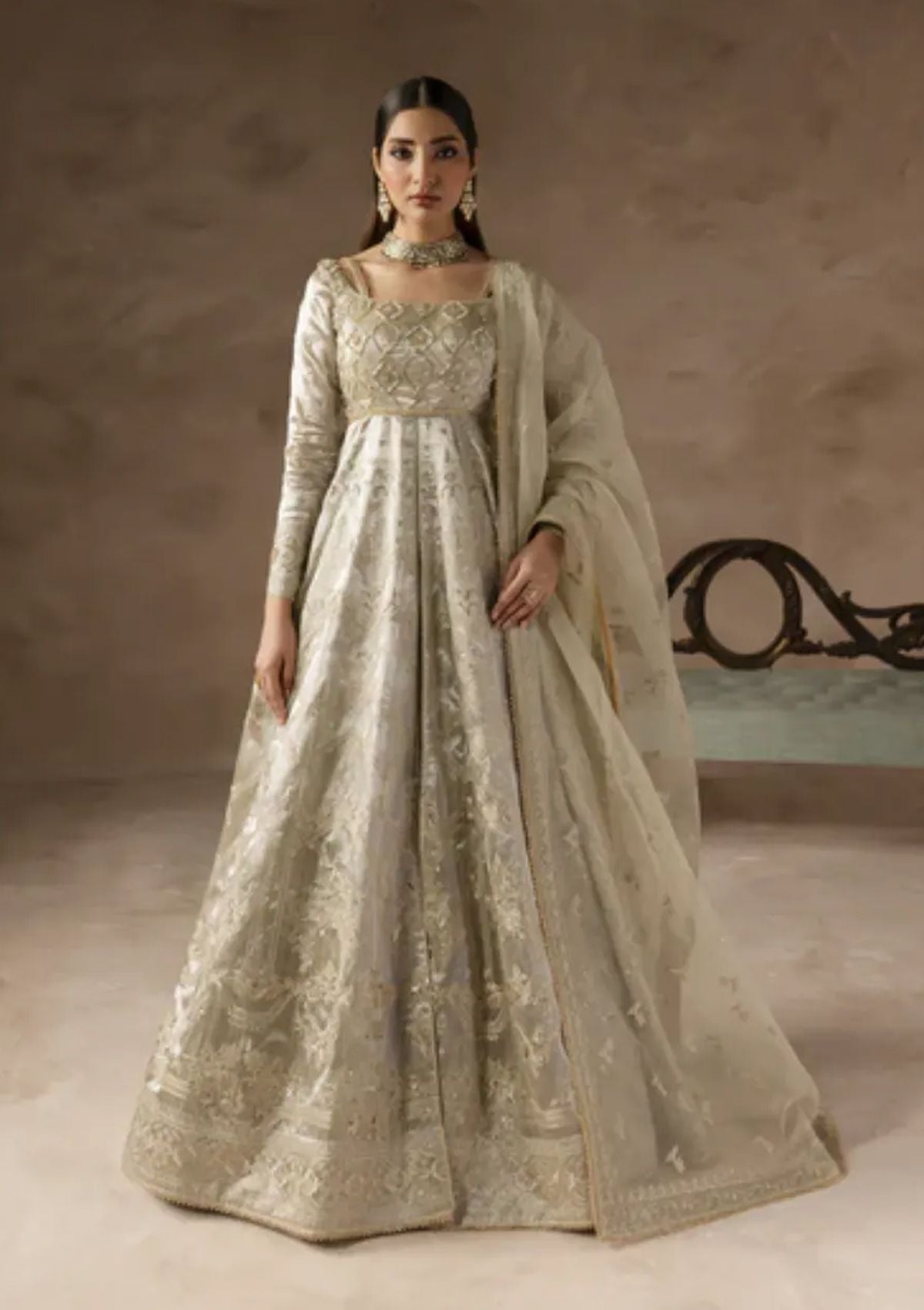 mohsin-saeed-fabrics-designer-daily-wear-formal-and-wedding-suits-within-budget-This-product-is-from-imran-ramzan-eblouir25-eclat-de-lune-is-available-on-Mohsin-saeed-fabrics-website.