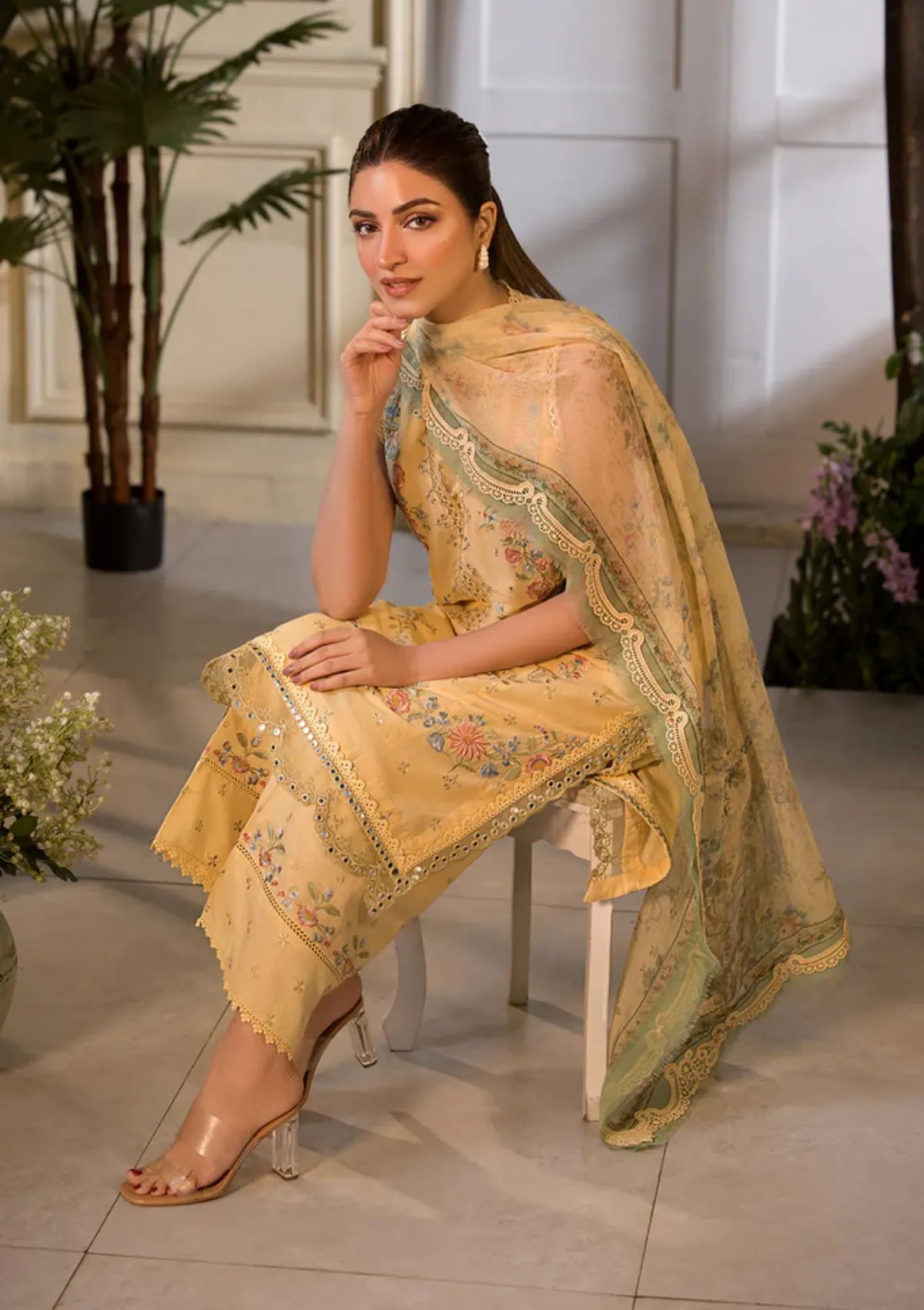 mohsin-saeed-fabrics-designer-daily-wear-formal-and-wedding-suits-within-budget-This-product-is-from-sobia-nazir-vital-luxury-lawn25-d-1b-is-available-on-Mohsin-saeed-fabrics-website.