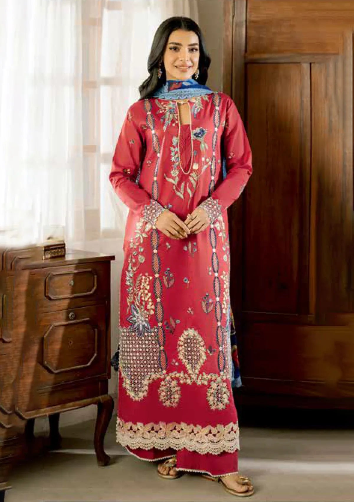 mohsin-saeed-fabrics-luxury-fashion-collection-daily-wear-wedding-and-formal-in-budget-This-product-is-from-roheenaz-aashiyana-luxury-lawn25-rnz-01b-ushna-is-available-on-Mohsin-saeed-fabrics-website.