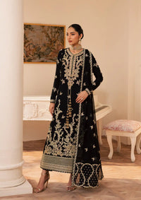 mohsin-saeed-fabrics-designer-daily-wear-formal-and-wedding-suits-within-budget-This-product-is-from-emaan-adeel-suave-luxury-formals25-svara-is-available-on-Mohsin-saeed-fabrics-website.