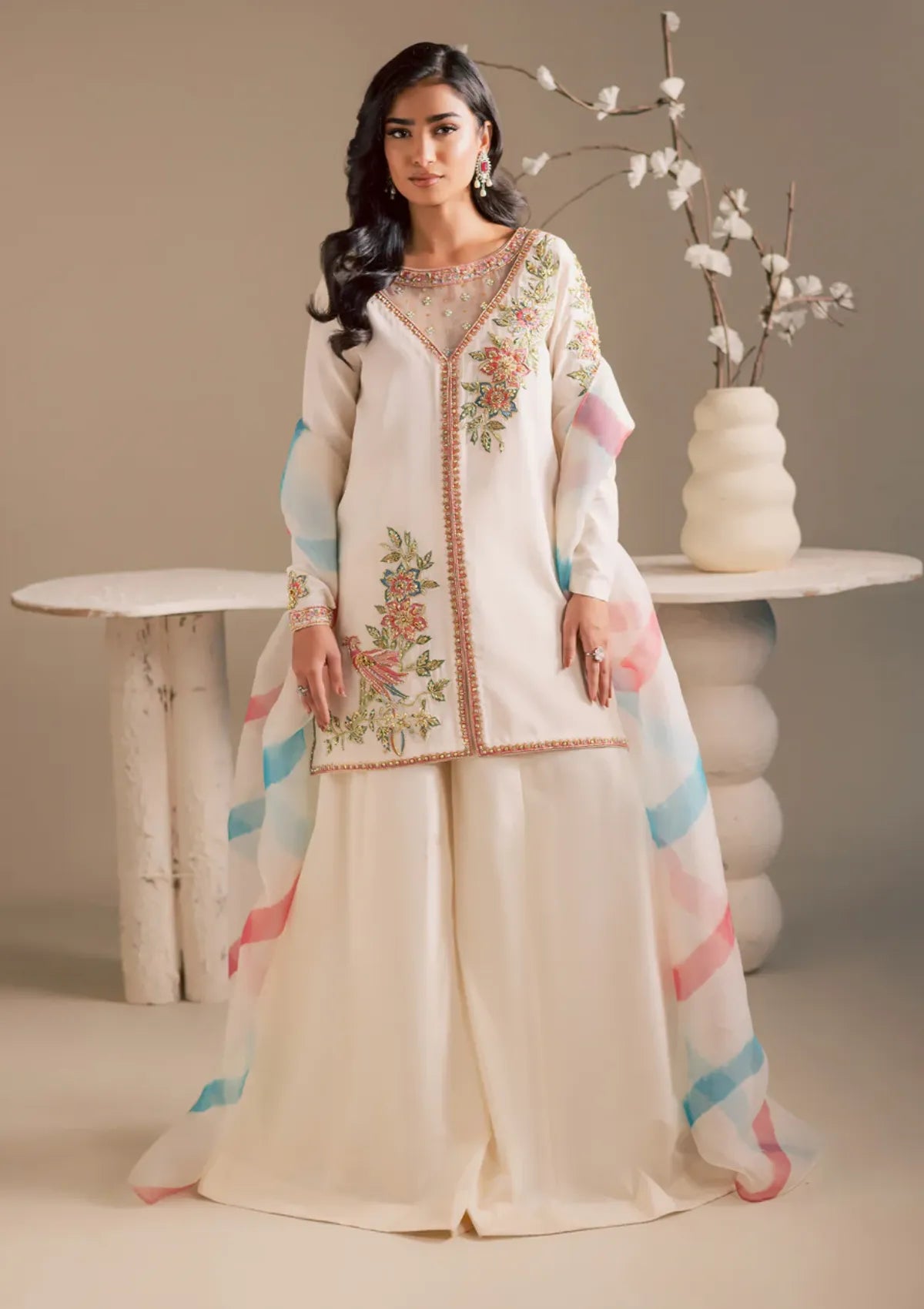 Maria Osama Khan Noir Bliss 2-26' D-01 Pearl Whisper