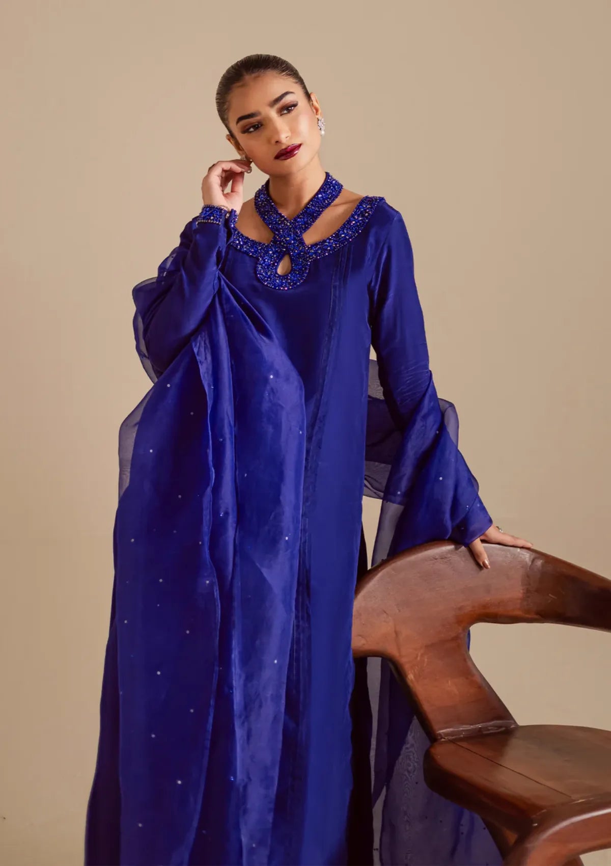 Maria Osama Khan Noir Bliss 2-26' D-05 Majestic Noir