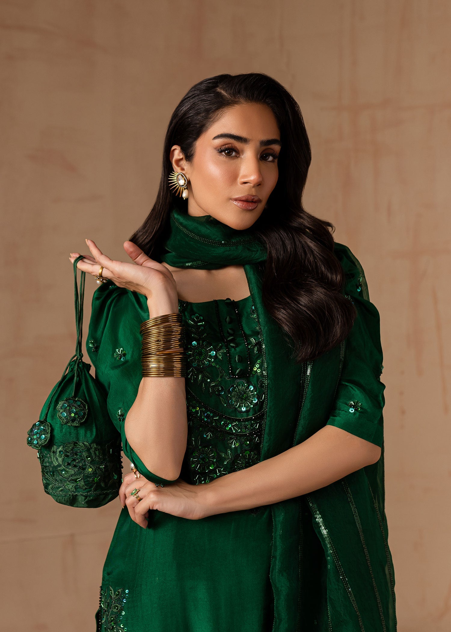 mohsin-saeed-fabrics-is-selling-online-and-in stores-Luxury-daily-wear-wedding-wear-formal-wear-in-budgeted-price-This-product-is-from-maria-osama-khan-luxury-pret-emerald-green-is-available-on-Mohsin-saeed-fabrics-website.