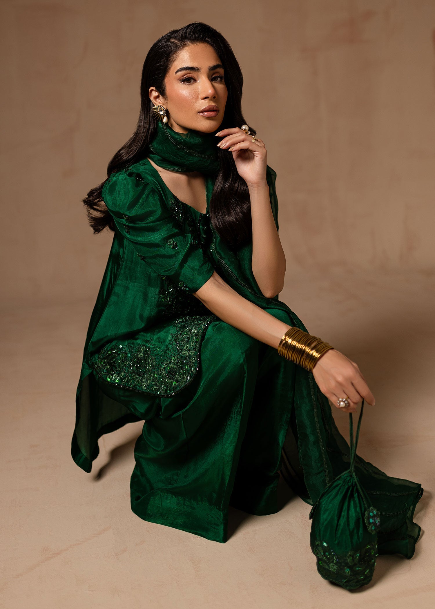 mohsin-saeed-fabrics-is-selling-online-and-in stores-Luxury-daily-wear-wedding-wear-formal-wear-in-budgeted-price-This-product-is-from-maria-osama-khan-luxury-pret-emerald-green-is-available-on-Mohsin-saeed-fabrics-website.