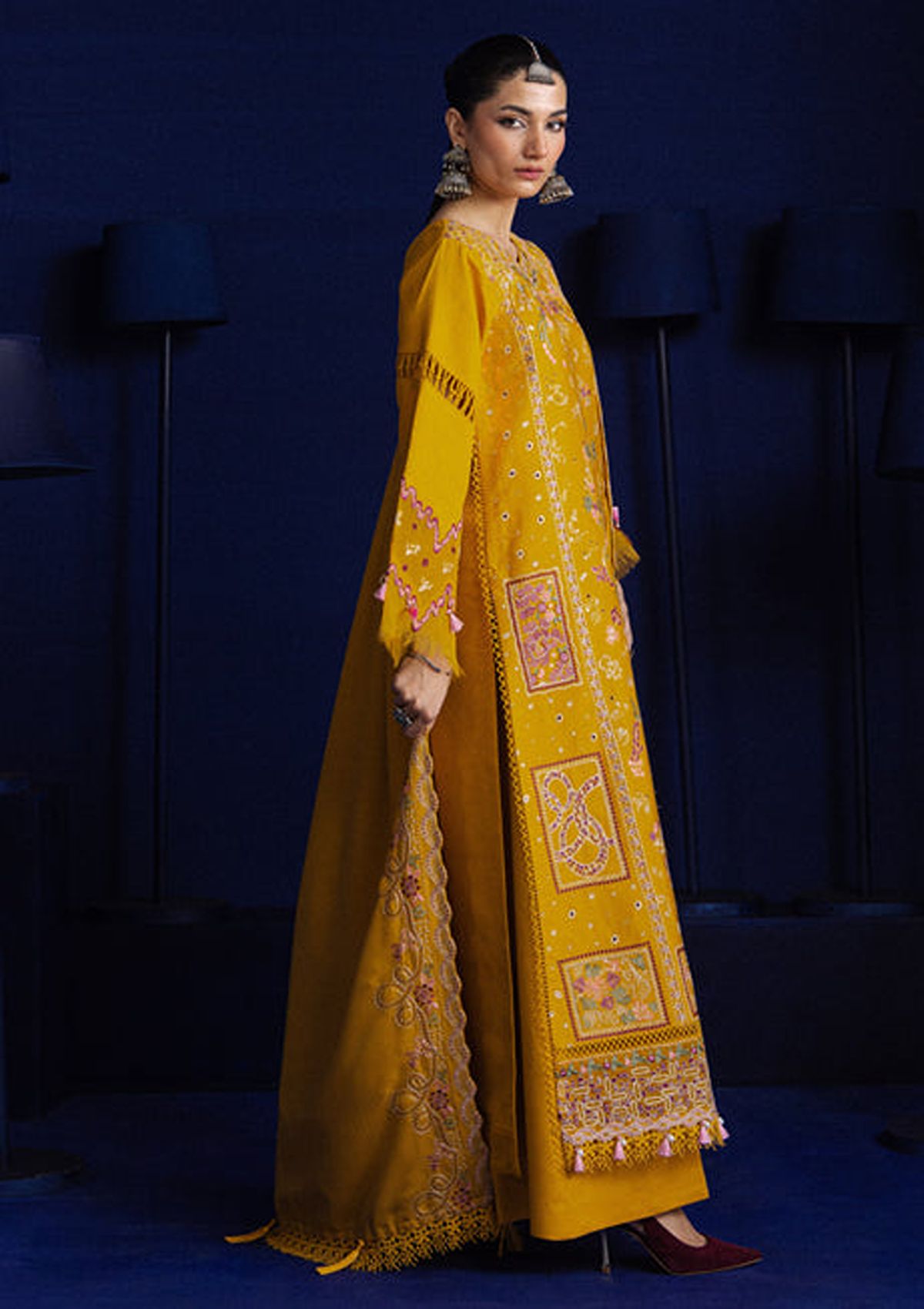Parishay Panache Velvet'26 CHE-13