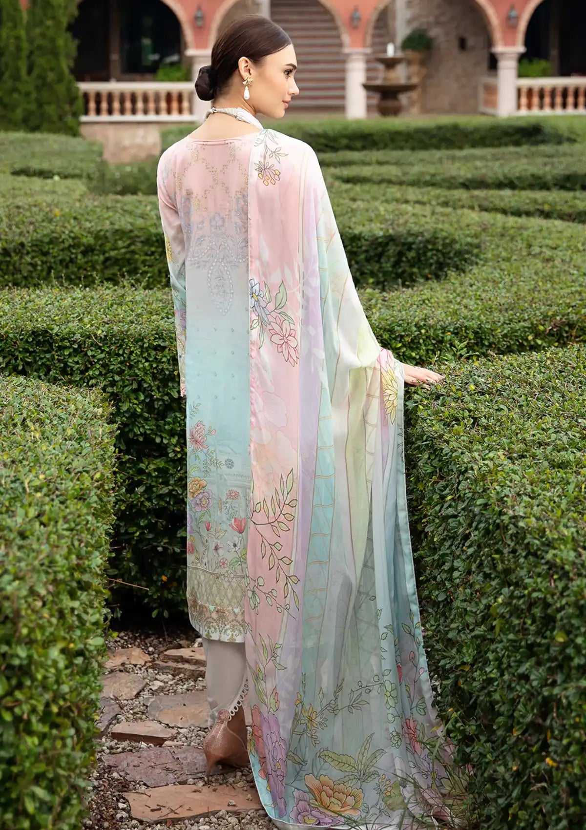 Ramsha Riwayat Emb Lawn'24 Vol-09 Y-909 - Mohsin Saeed Fabrics
