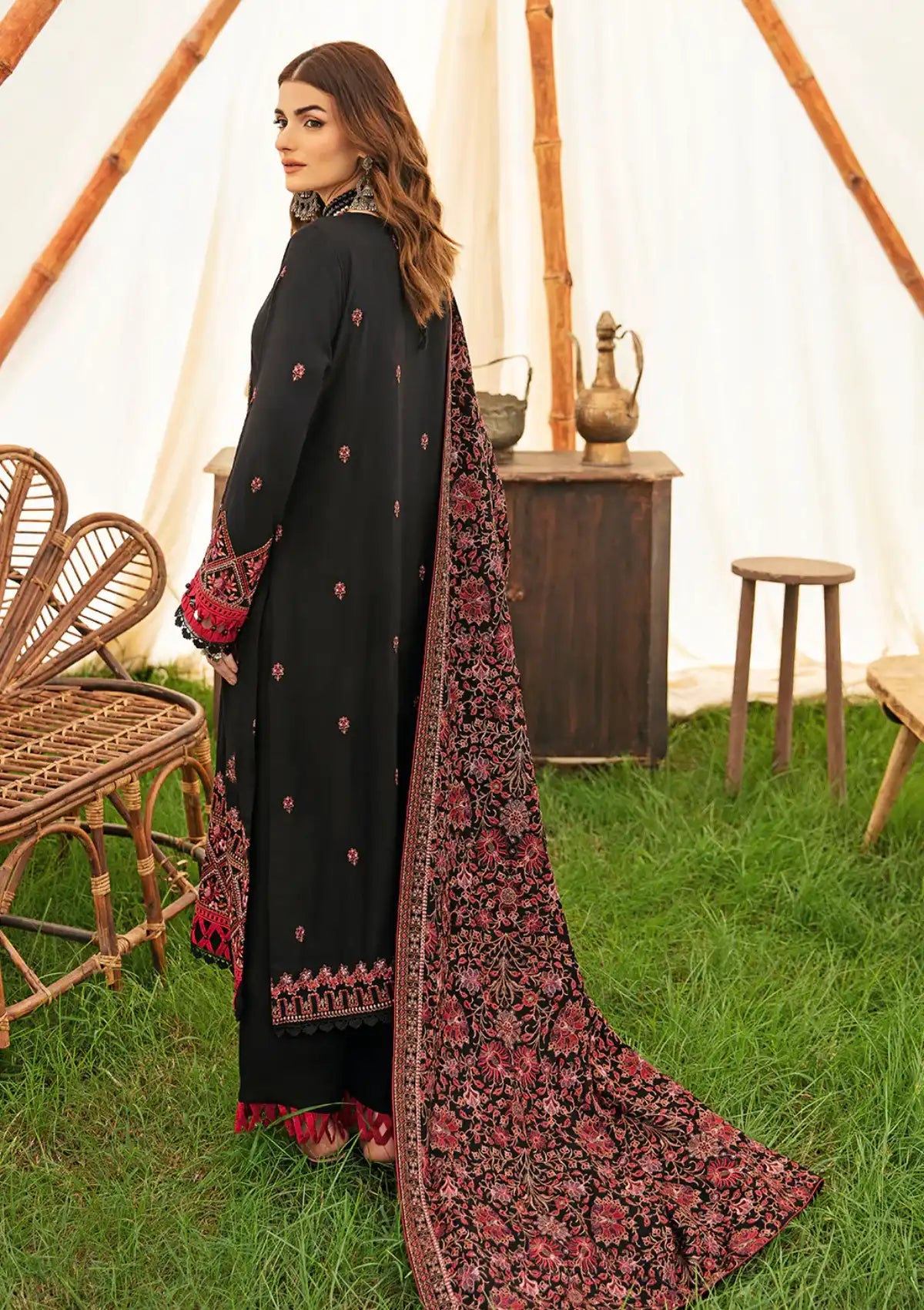 Ramsha Reet Emb Karandi'23 Vol-09 R-904 - Mohsin Saeed Fabrics