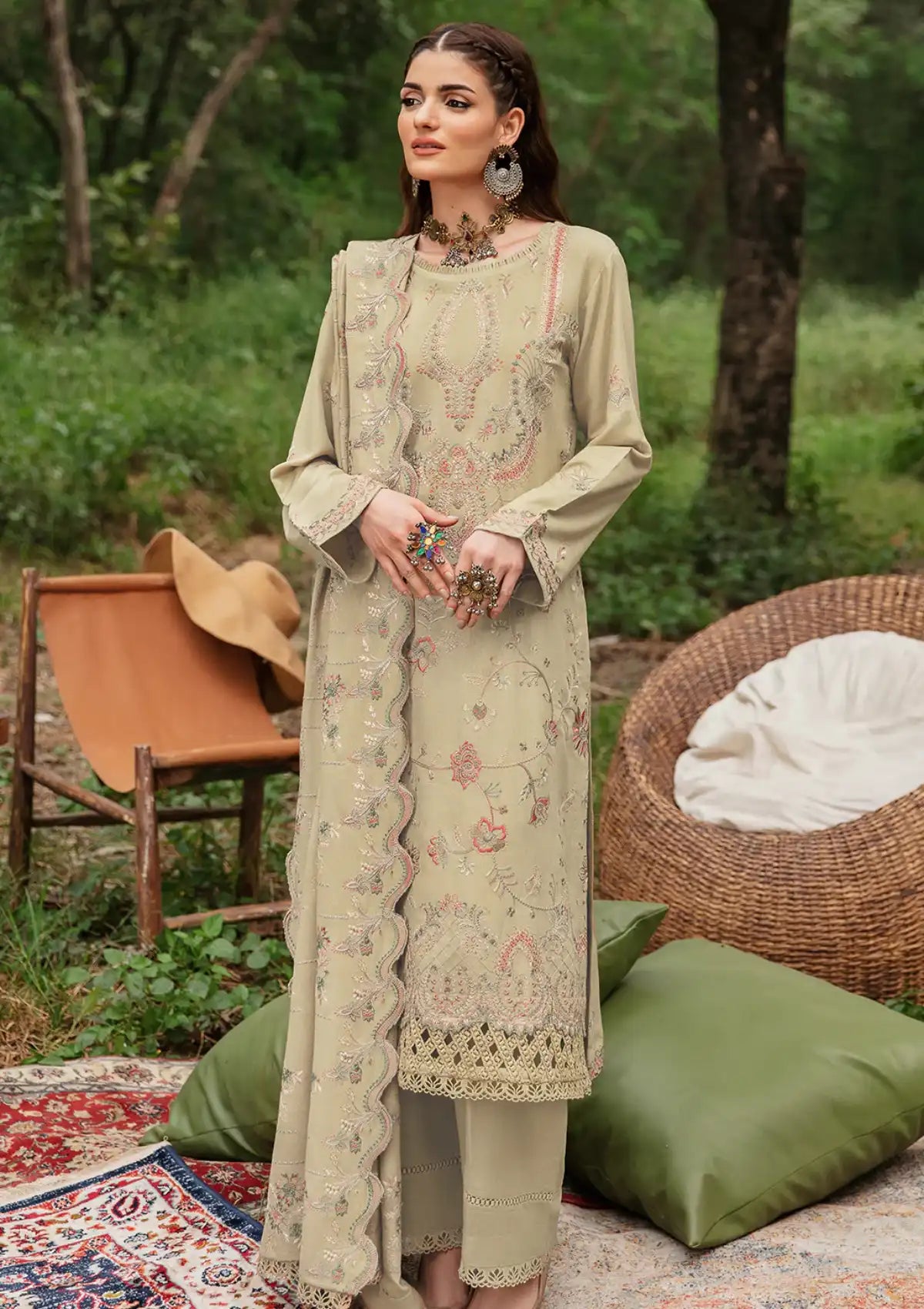 Ramsha Reet Emb Karandi'23 Vol-09 R-910 - Mohsin Saeed Fabrics