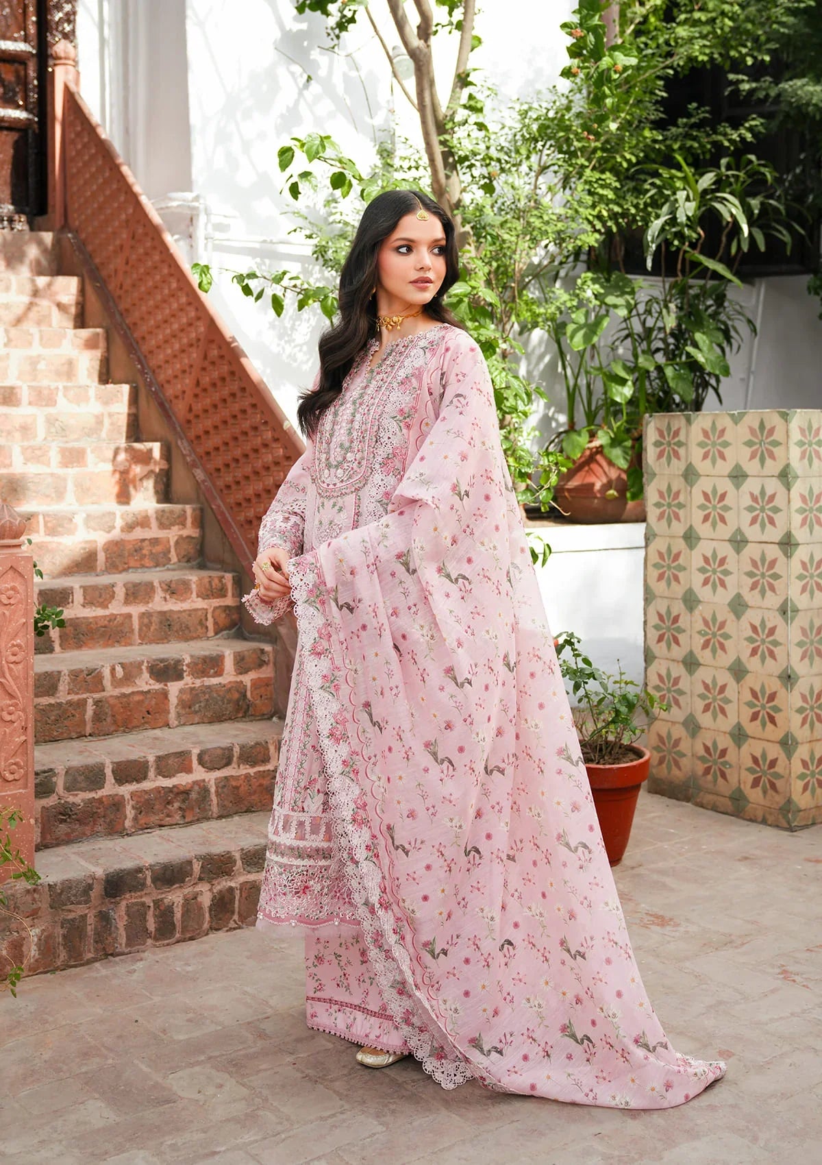 Kahf EK Fasana Luxury Lawn'26 KLB-3A DILNASHEEN