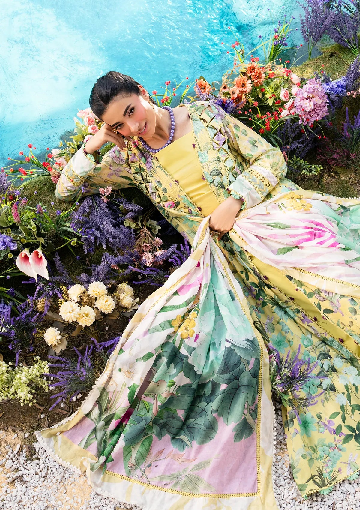 mohsin-saeed-fabrics-designer-daily-wear-formal-and-wedding-suits-within-budget-This-product-is-from-elaf-prints-lawn25-vol-2-eps-7a-daisy-fields-is-available-on-Mohsin-saeed-fabrics-website.