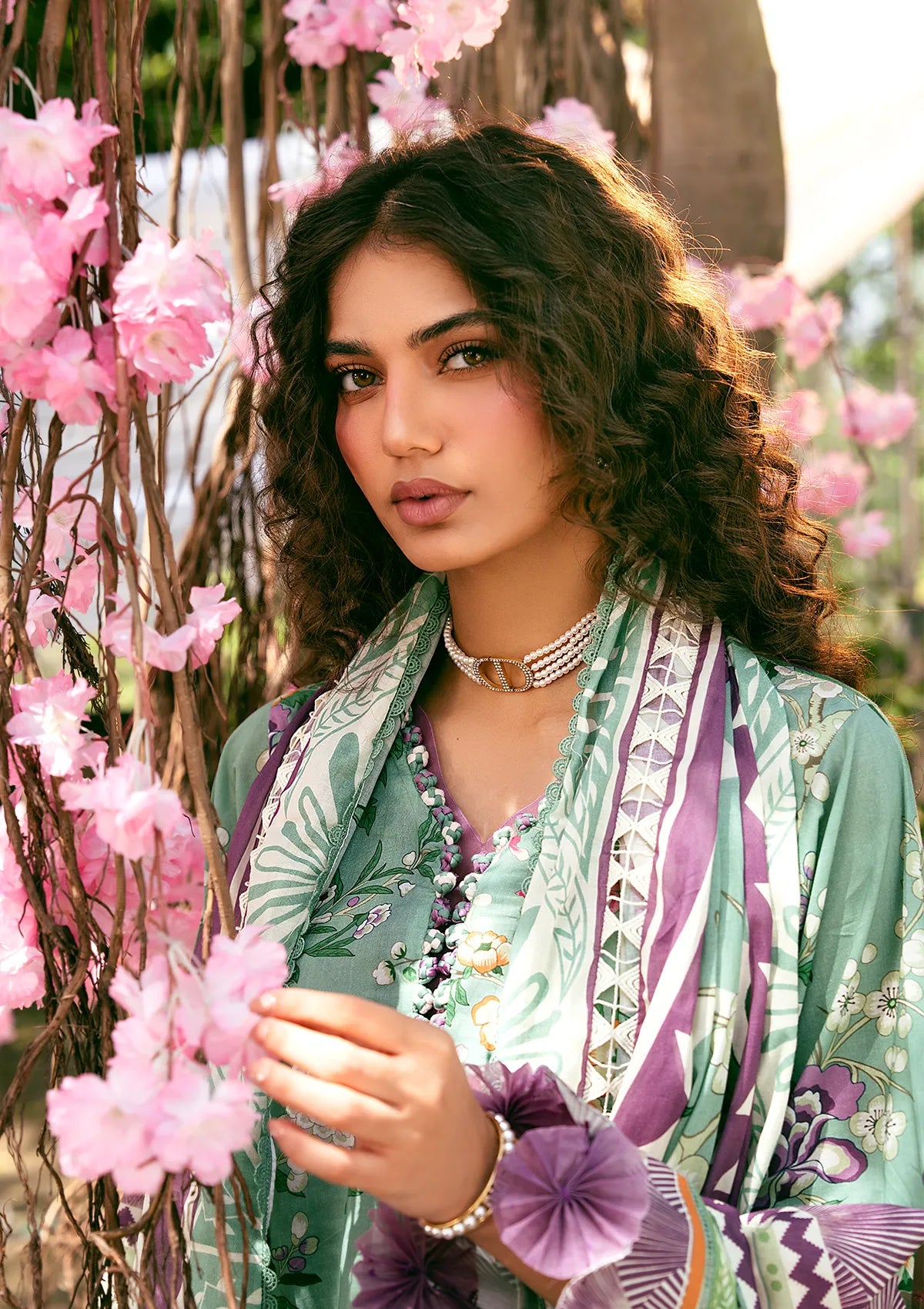 mohsin-saeed-fabrics-designer-daily-wear-formal-and-wedding-suits-within-budget-This-product-is-from-elaf-prints-lawn25-vol-2-eps-8a-minted-dream-is-available-on-Mohsin-saeed-fabrics-website.