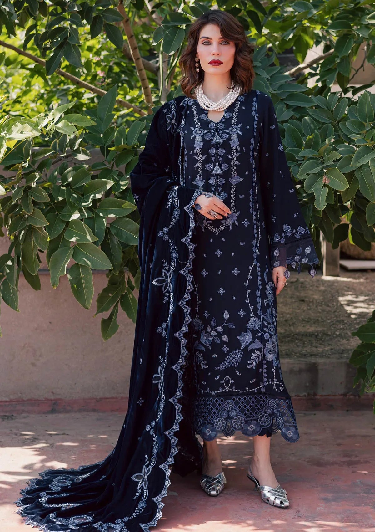 Nureh Exclusive Luxury Velvet Shawl'25 NE-180