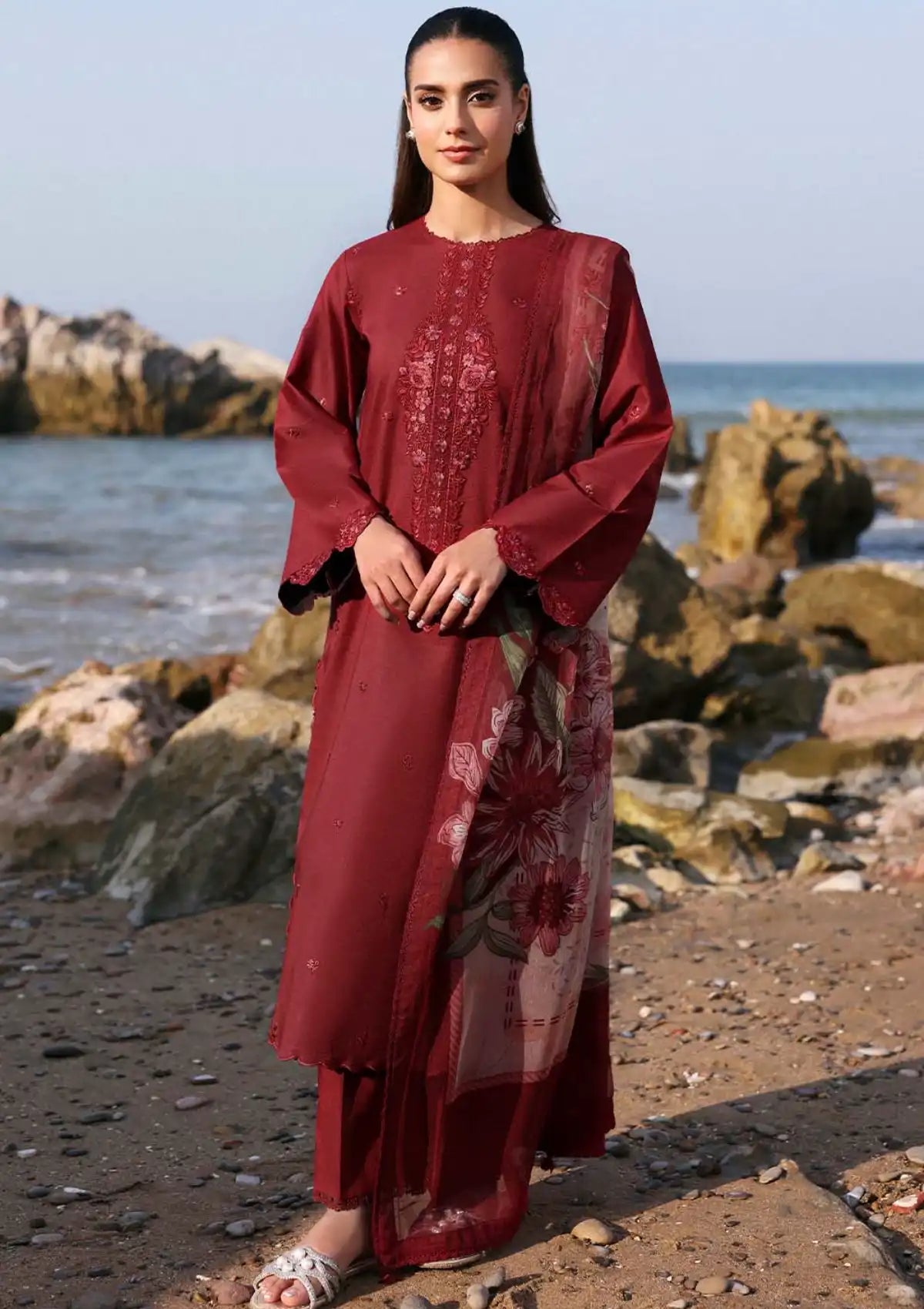 mohsin-saeed-fabrics-is-selling-online-and-in stores-Luxury-daily-wear-wedding-wear-formal-wear-in-budgeted-price-This-product-is-from-seran-afsanah-lawn-ss25-d-02-mehru-is-available-on-Mohsin-saeed-fabrics-website.