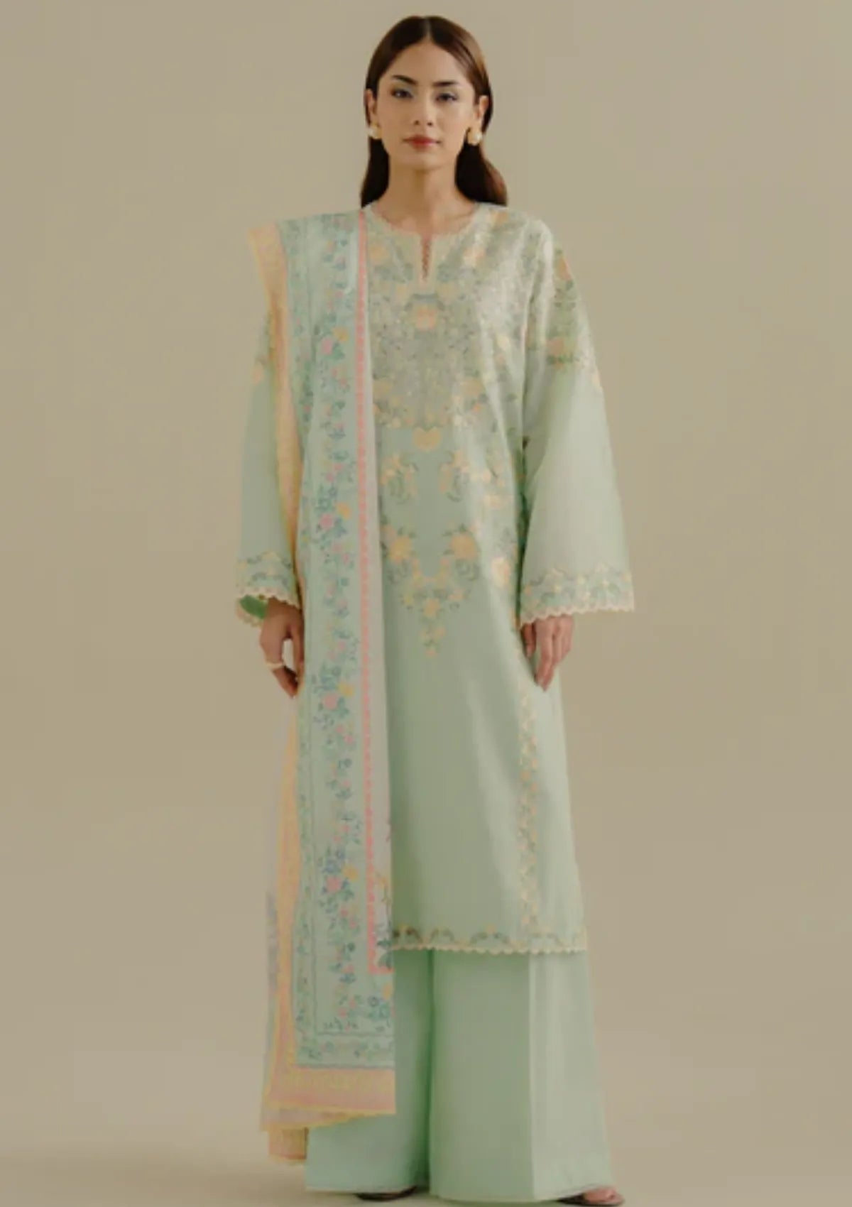 mohsin-saeed-fabrics-affordable-luxury-outfits-for-daily-formal-and-wedding-wear-This-product-is-from-coco-by-zara-shahjahan-lawn-drop-225-d-7a-velin-is-available-on-Mohsin-saeed-fabrics-website.