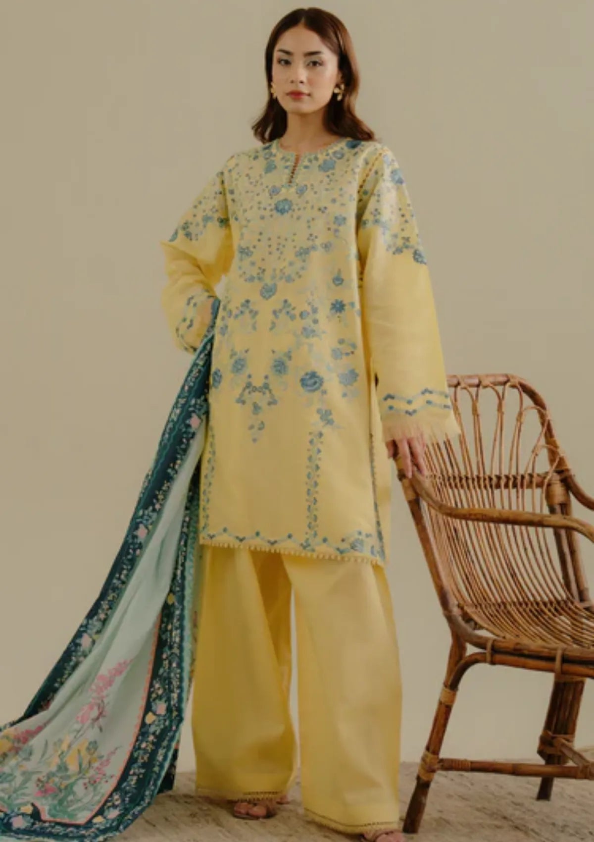 mohsin-saeed-fabrics-affordable-luxury-outfits-for-daily-formal-and-wedding-wear-This-product-is-from-coco-by-zara-shahjahan-lawn-drop-225-d-7b-velin-is-available-on-Mohsin-saeed-fabrics-website.