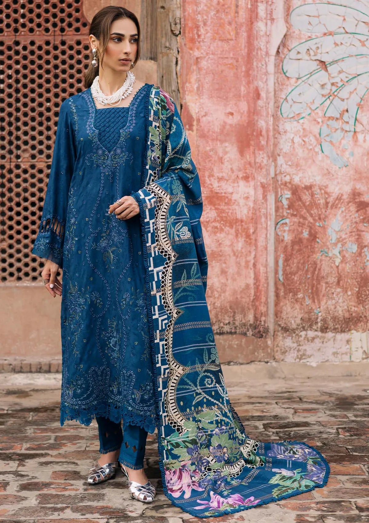 mohsin-saeed-fabrics-luxury-fashion-collection-daily-wear-wedding-and-formal-in-budget-This-product-is-from-nureh-maya-linen25-nw-102-is-available-on-Mohsin-saeed-fabrics-website.