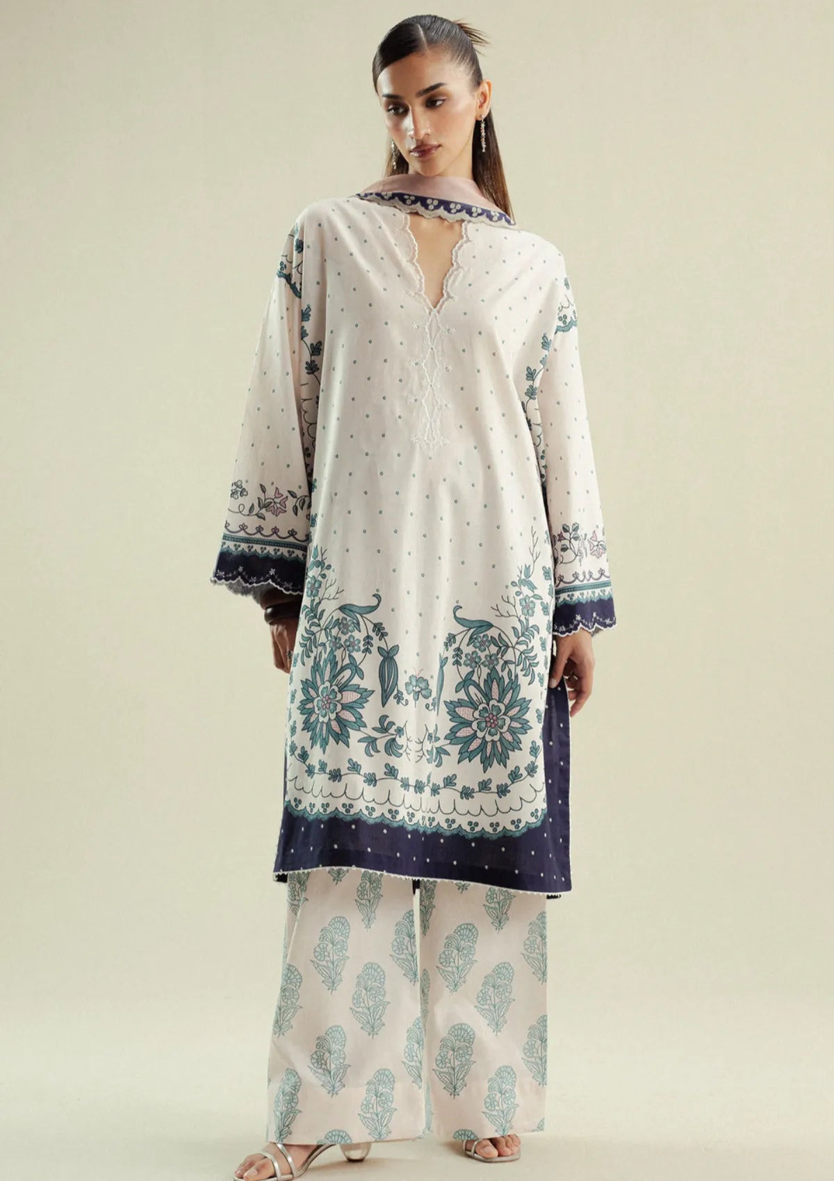 mohsin-saeed-fabrics-luxury-fashion-collection-daily-wear-wedding-and-formal-in-budget-This-product-is-from-coco-by-zara-shahjahan-drop-4-prints25-muse-2b-is-available-on-Mohsin-saeed-fabrics-website.