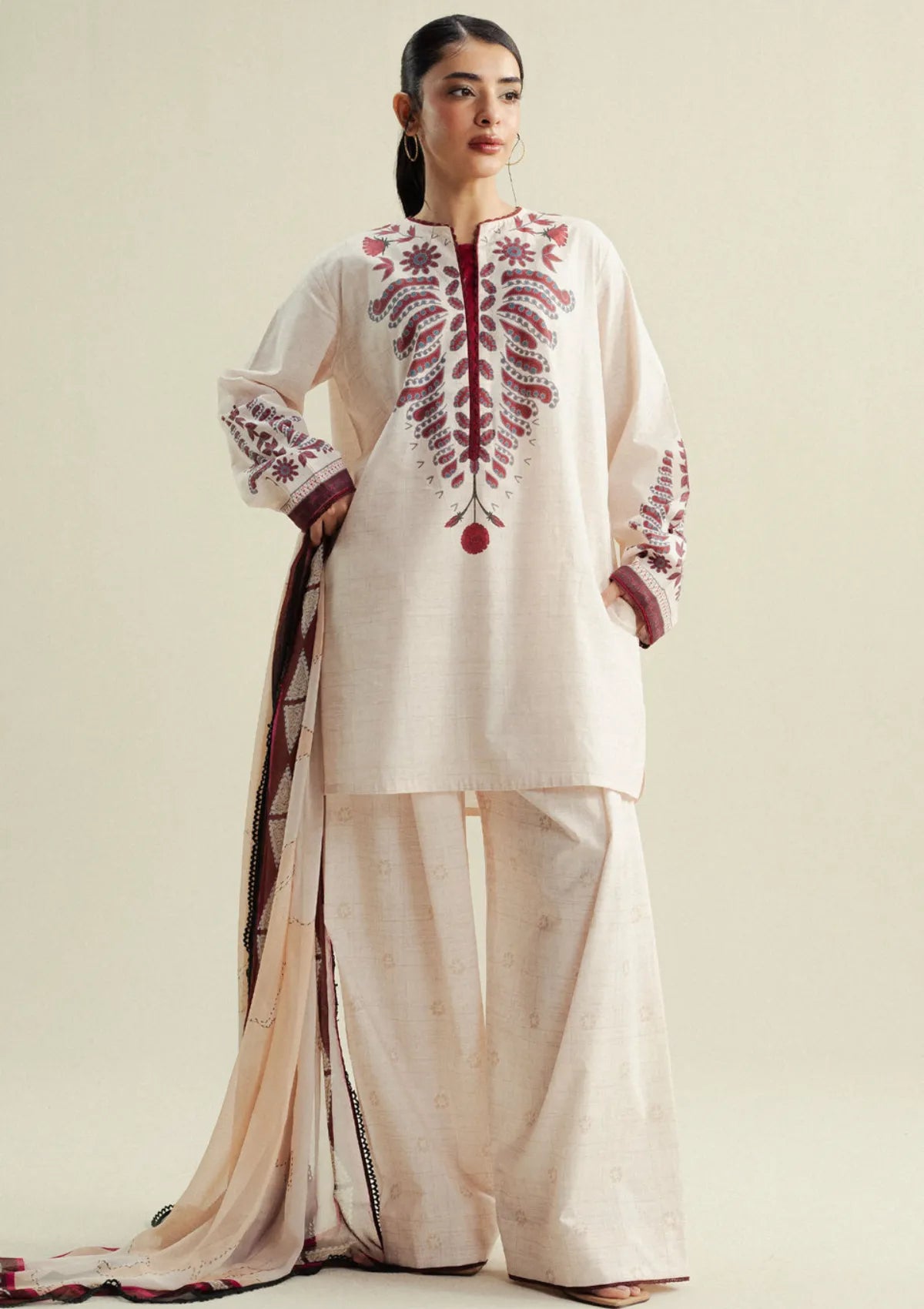 mohsin-saeed-fabrics-luxury-fashion-collection-daily-wear-wedding-and-formal-in-budget-This-product-is-from-coco-by-zara-shahjahan-drop-4-prints25-lilt-7b-is-available-on-Mohsin-saeed-fabrics-website.