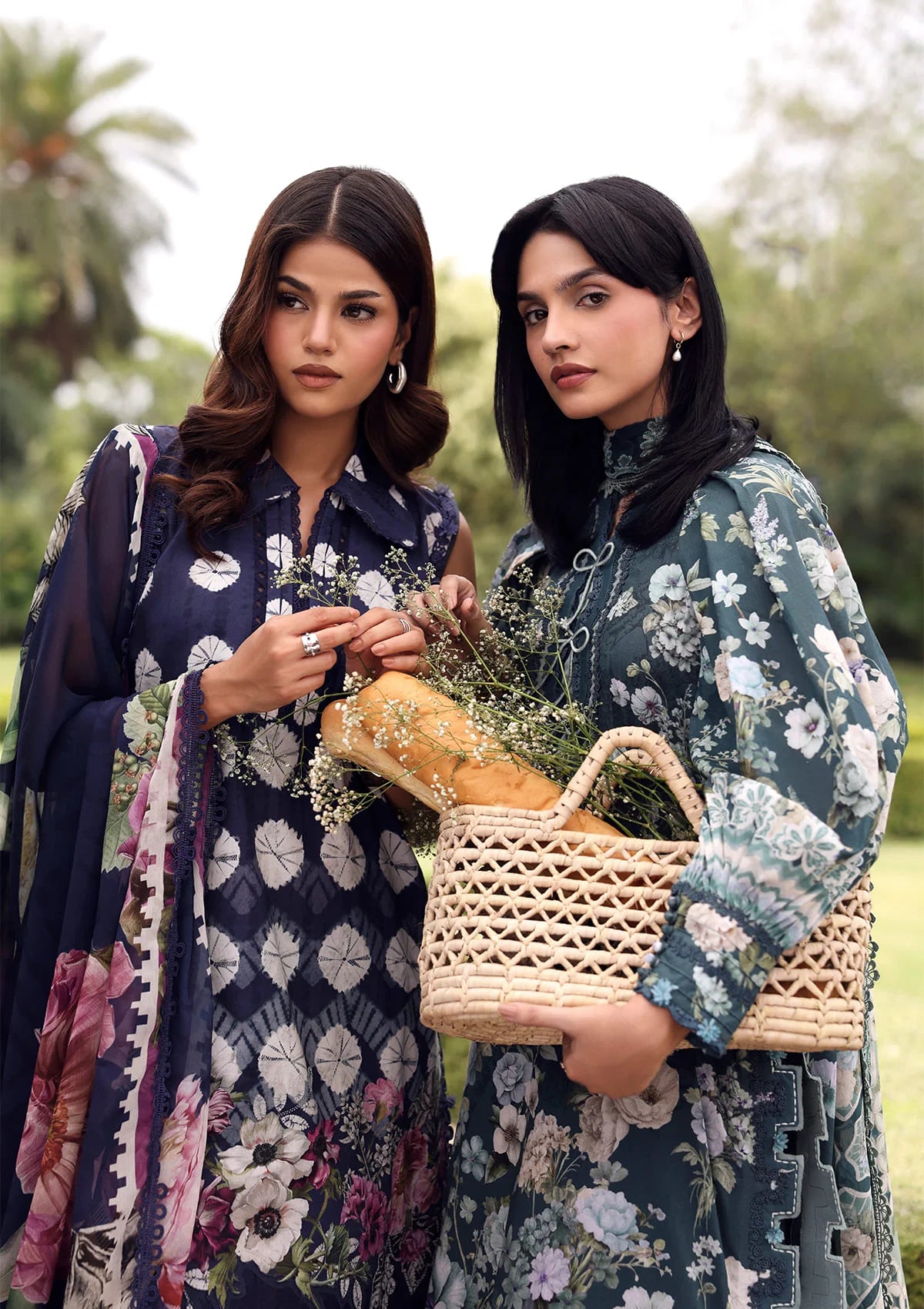 mohsin-saeed-fabrics-is-selling-online-and-in stores-Luxury-daily-wear-wedding-wear-formal-wear-in-budgeted-price-This-product-is-from-elaf-belladore-prints-lawn26-epa-01a-domino is-available-on-Mohsin-saeed-fabrics-website.