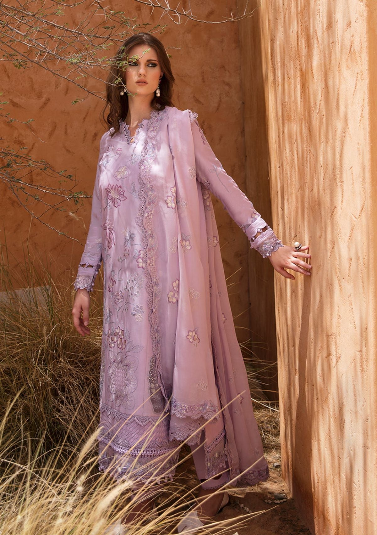 Republic Womenswear Rezene'23 Vol-II D-06A - Mohsin Saeed Fabrics