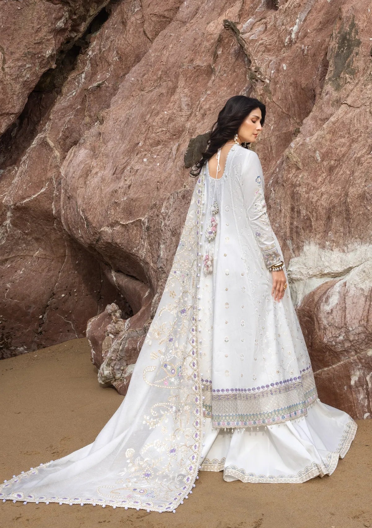 Sadaf Fawad Khan Siraa lawn'26 -Noor