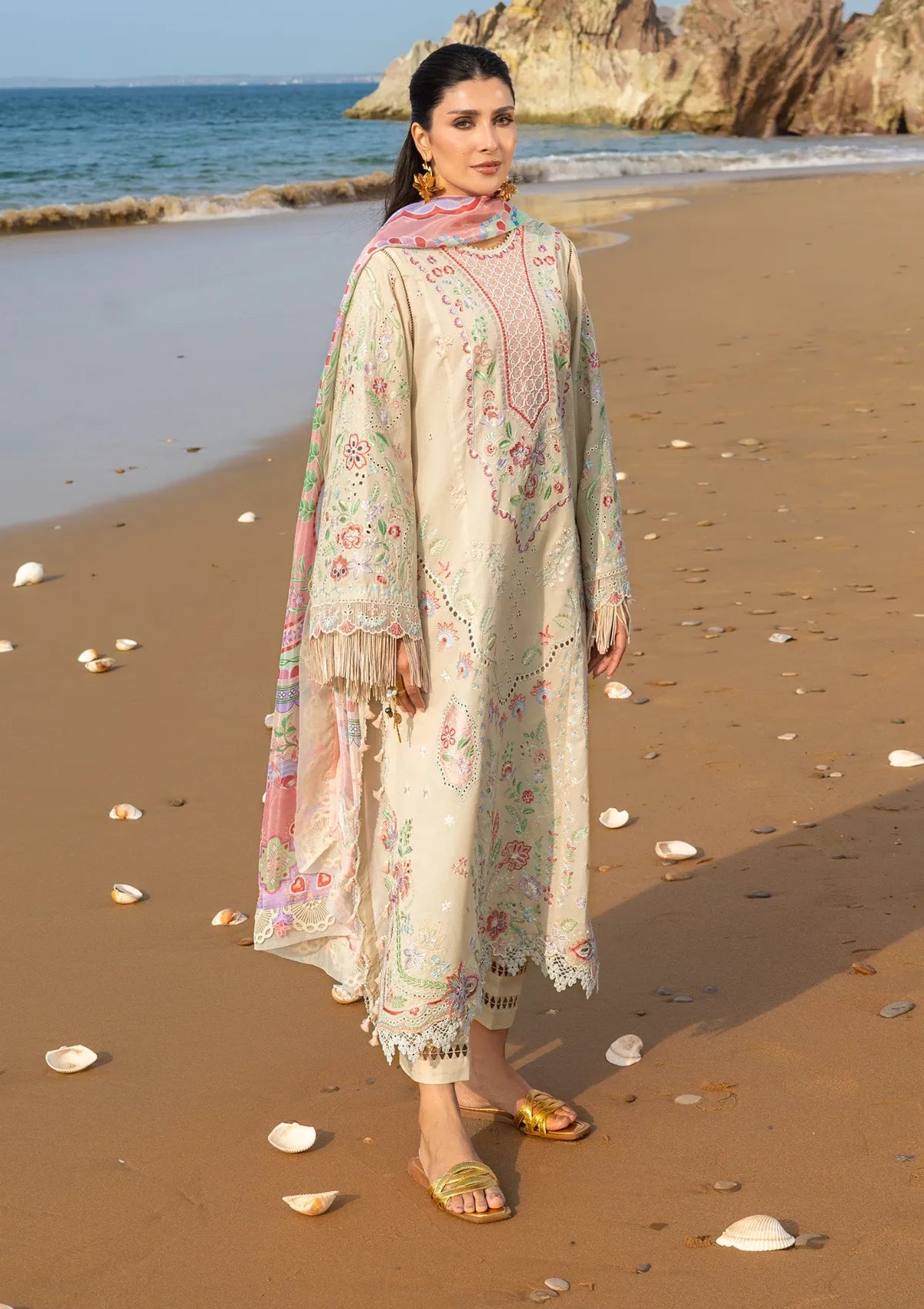 Sadaf Fawad Khan Siraa lawn'26 -Sunehri