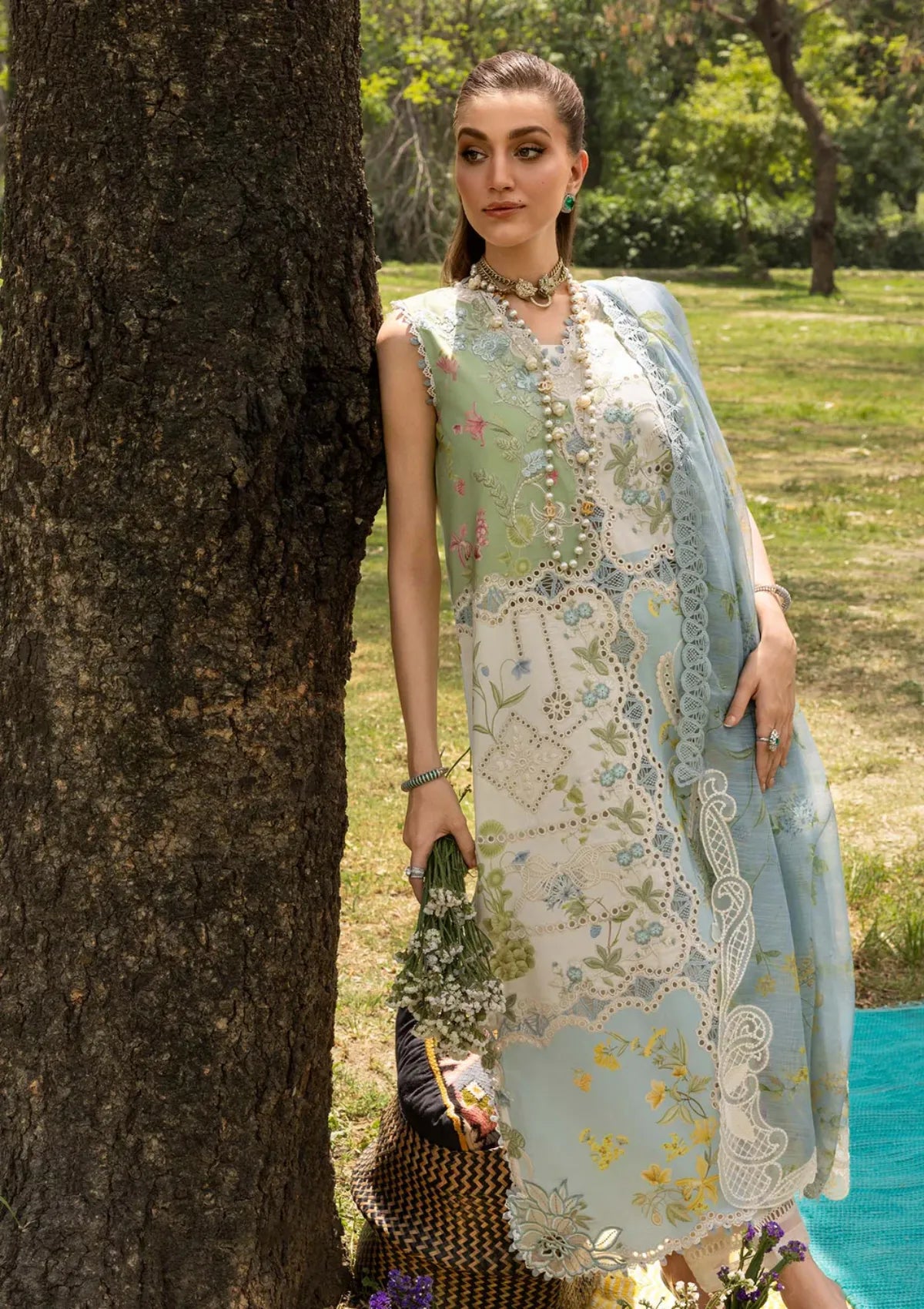 Saira Shakira Bloom Lawn'26 D-3A LANA