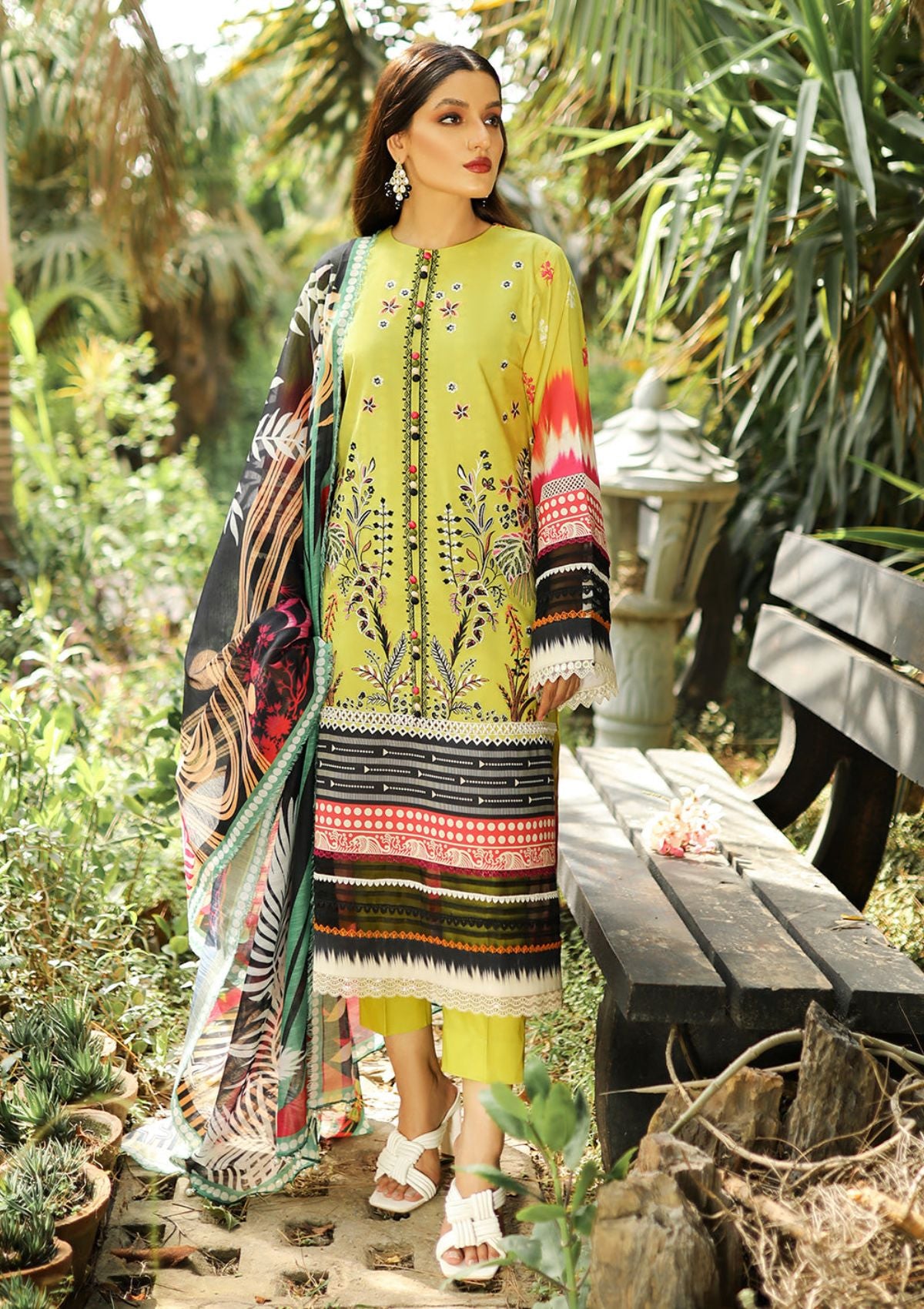 Bin Ilyas Maya Lawn Vol-02'23 D-2027 B - Mohsin Saeed Fabrics