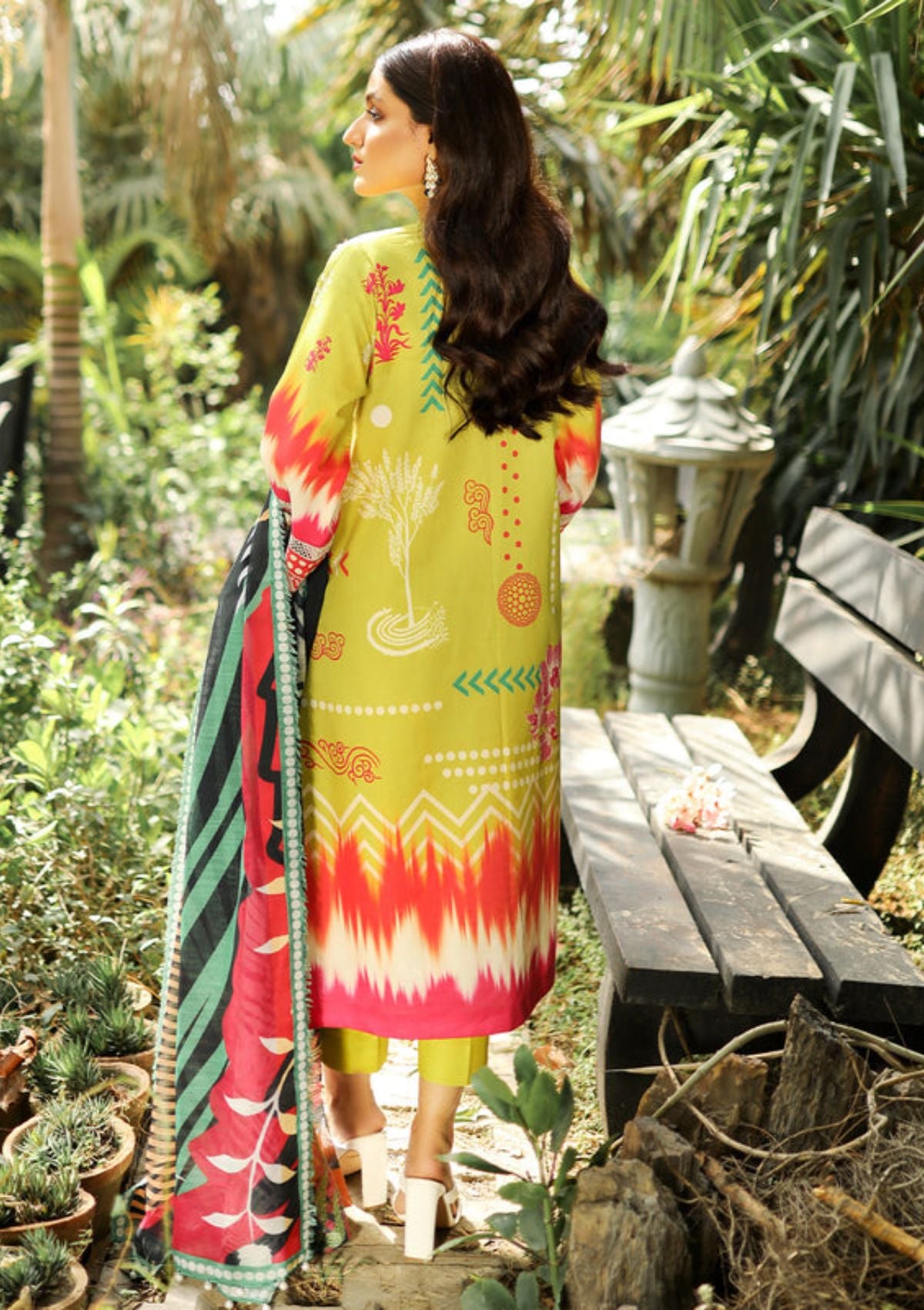 Bin Ilyas Maya Lawn Vol-02'23 D-2027 B - Mohsin Saeed Fabrics