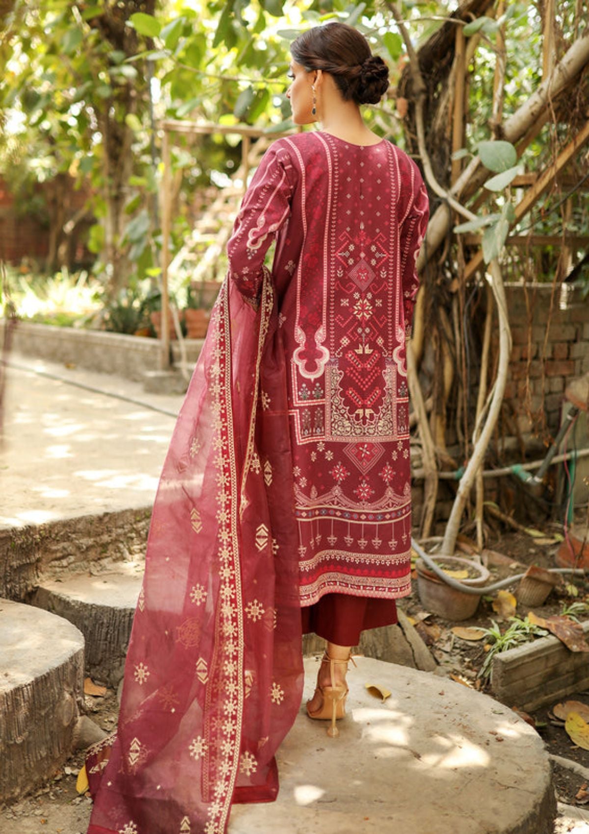 Bin Ilyas Maya Lawn Vol-02'23 D-2028 B - Mohsin Saeed Fabrics
