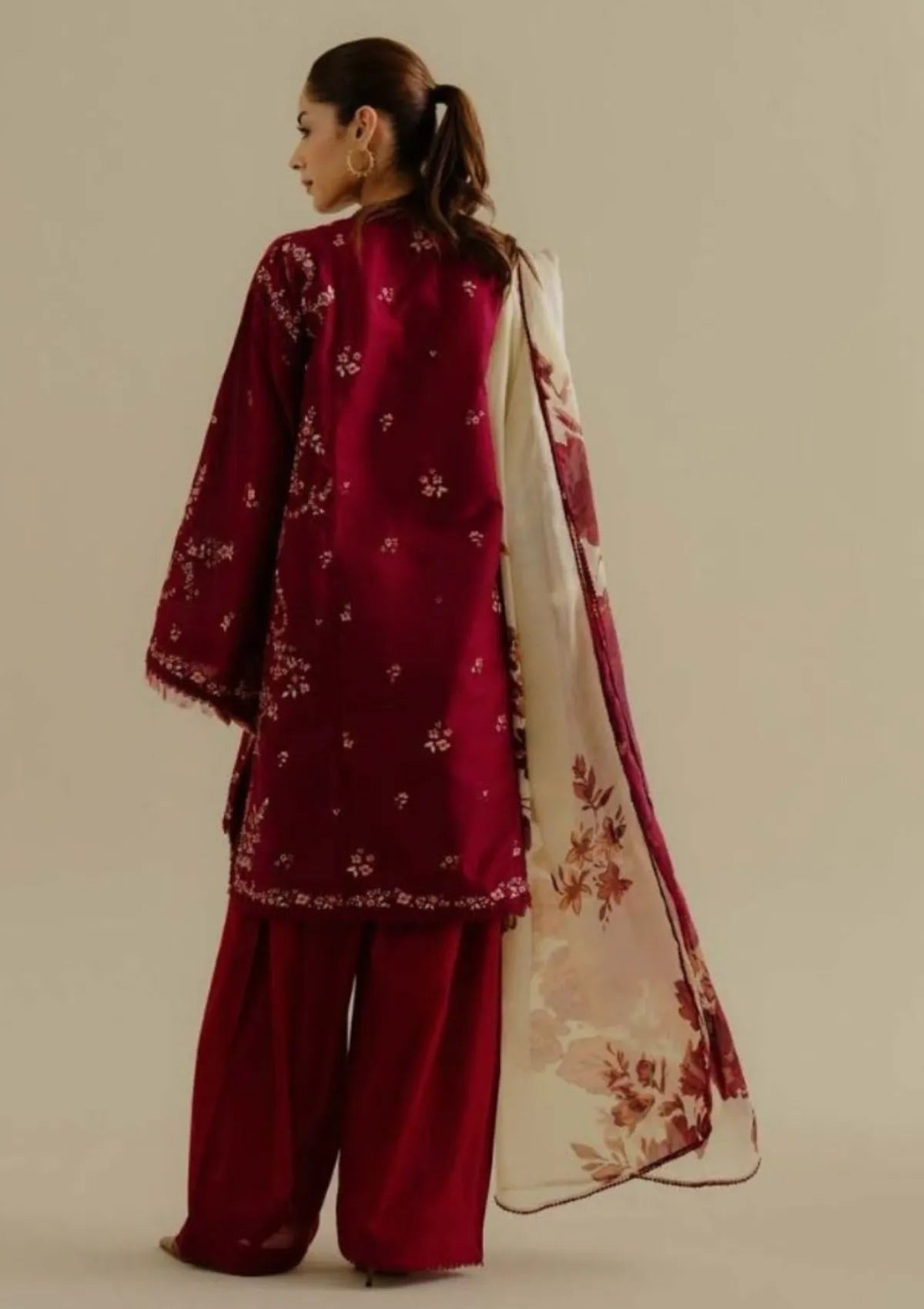 mohsin-saeed-fabrics-affordable-luxury-outfits-for-daily-formal-and-wedding-wear-This-product-is-from-coco-by-zara-shahjahan-lawn-drop-225-d-4b-yana-is-available-on-Mohsin-saeed-fabrics-website.