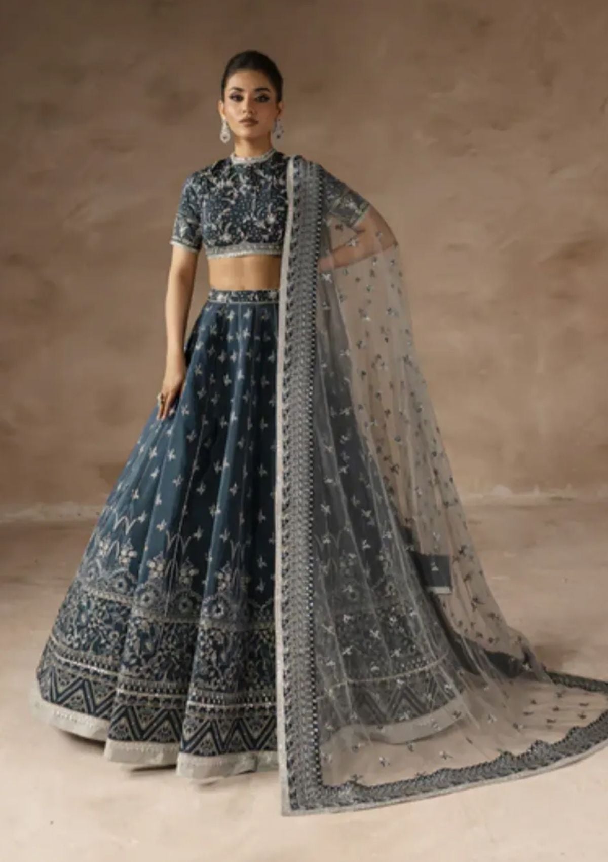 mohsin-saeed-fabrics-designer-daily-wear-formal-and-wedding-suits-within-budget-This-product-is-from-imran-ramzan-eblouir25-reve-sarcelle-is-available-on-Mohsin-saeed-fabrics-website.