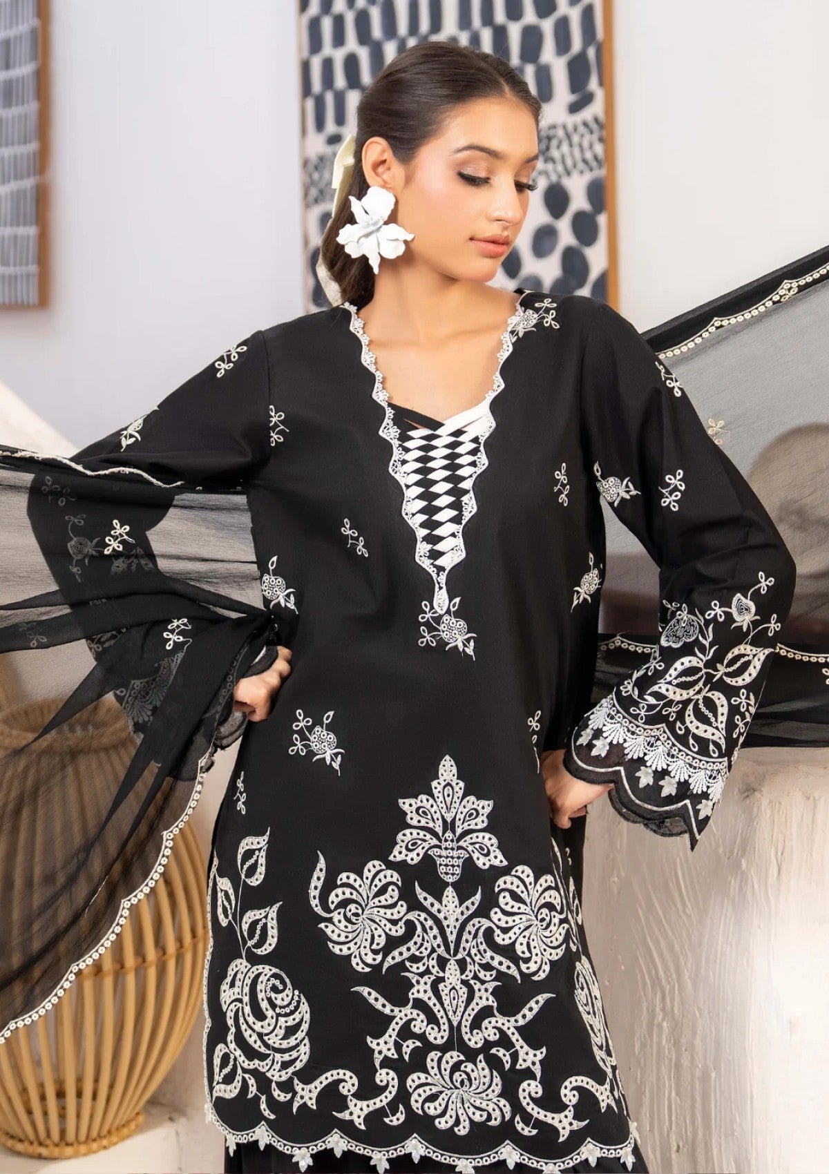 Nayab by Humdum'26 D-01