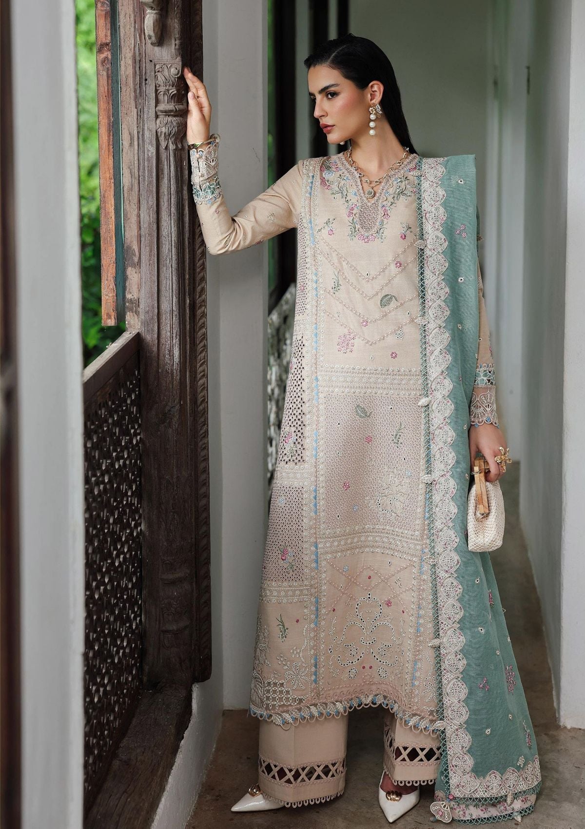 mohsin-saeed-fabrics-luxury-fashion-collection-daily-wear-wedding-and-formal-in-budget-This-product-is-from-qalamkar-qline-linen25-kl-07-whisper-is-available-on-Mohsin-saeed-fabrics-website.