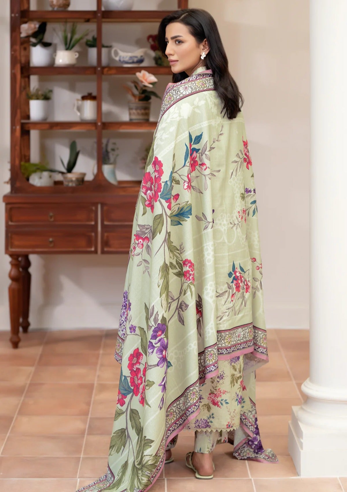 Johra Azreen Winter'25  JW-536