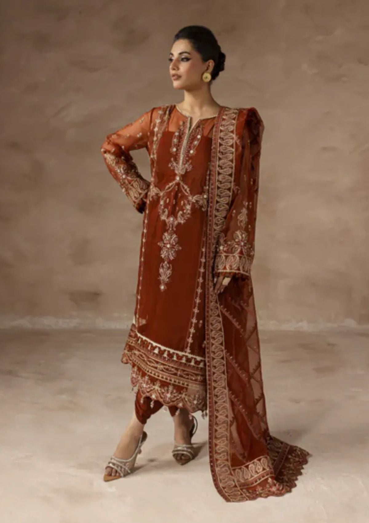 mohsin-saeed-fabrics-designer-daily-wear-formal-and-wedding-suits-within-budget-This-product-is-from-imran-ramzan-eblouir25-rouge-envoutant-is-available-on-Mohsin-saeed-fabrics-website.