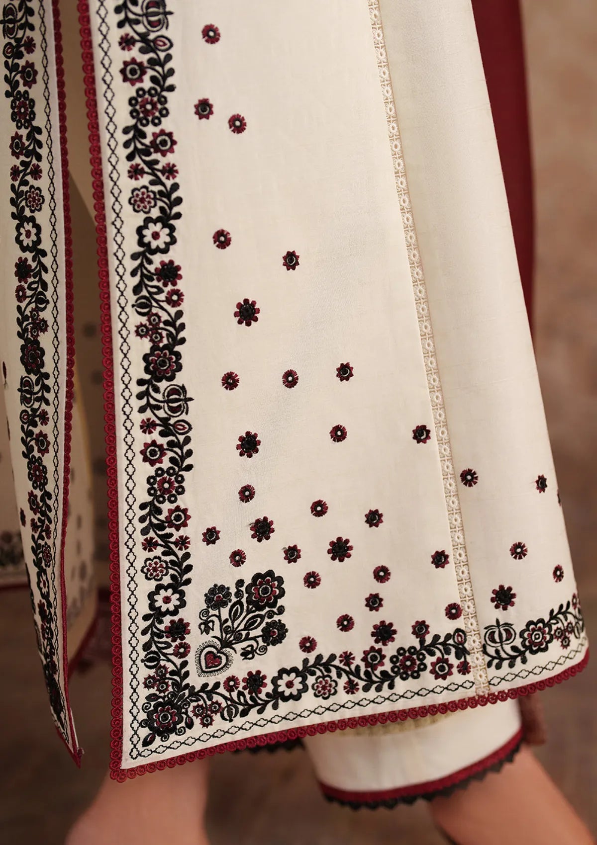 Bin Ilyas Suroor Eid Lawn'26 245-A