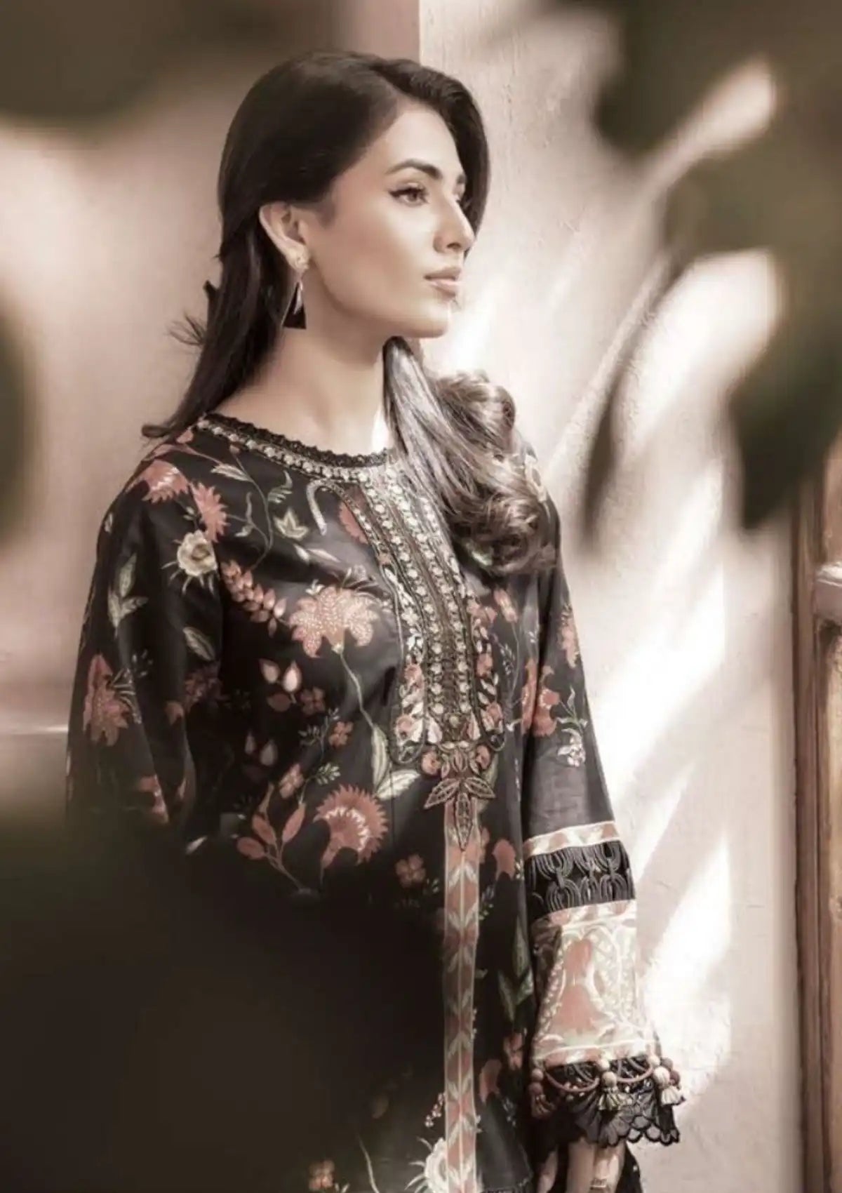 mohsin-saeed-fabrics-designer-daily-wear-formal-and-wedding-suits-within-budget-This-product-is-from-maria-b-m-basic-eid-lawn25-is-available-on-Mohsin-saeed-fabrics-website.
