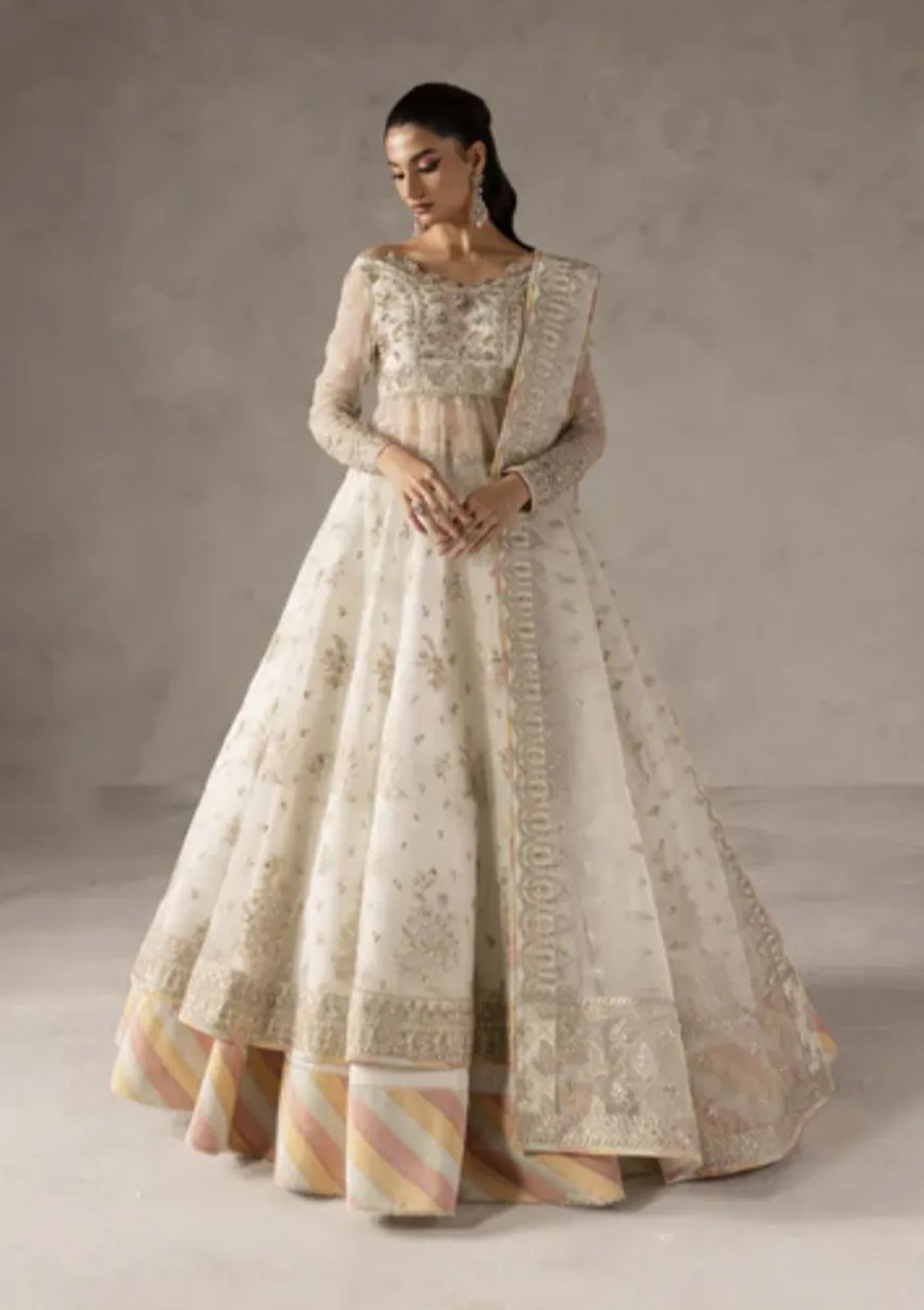 mohsin-saeed-fabrics-designer-daily-wear-formal-and-wedding-suits-within-budget-This-product-is-from-imran-ramzan-elysee25-fleur-de-lueur-is-available-on-Mohsin-saeed-fabrics-website.