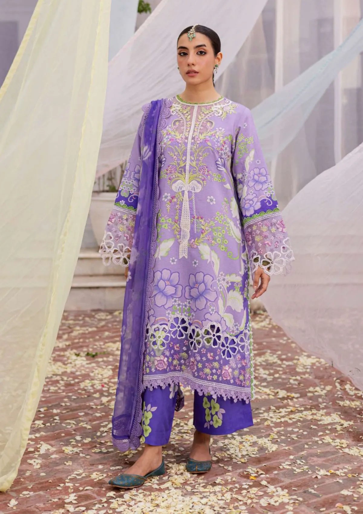 mohsin-saeed-fabrics-is-selling-online-and-in stores-Luxury-daily-wear-wedding-wear-formal-wear-in-budgeted-price-This-product-is-from-mahnur-gulzar-winter25-g-07-is-available-on-Mohsin-saeed-fabrics-website.