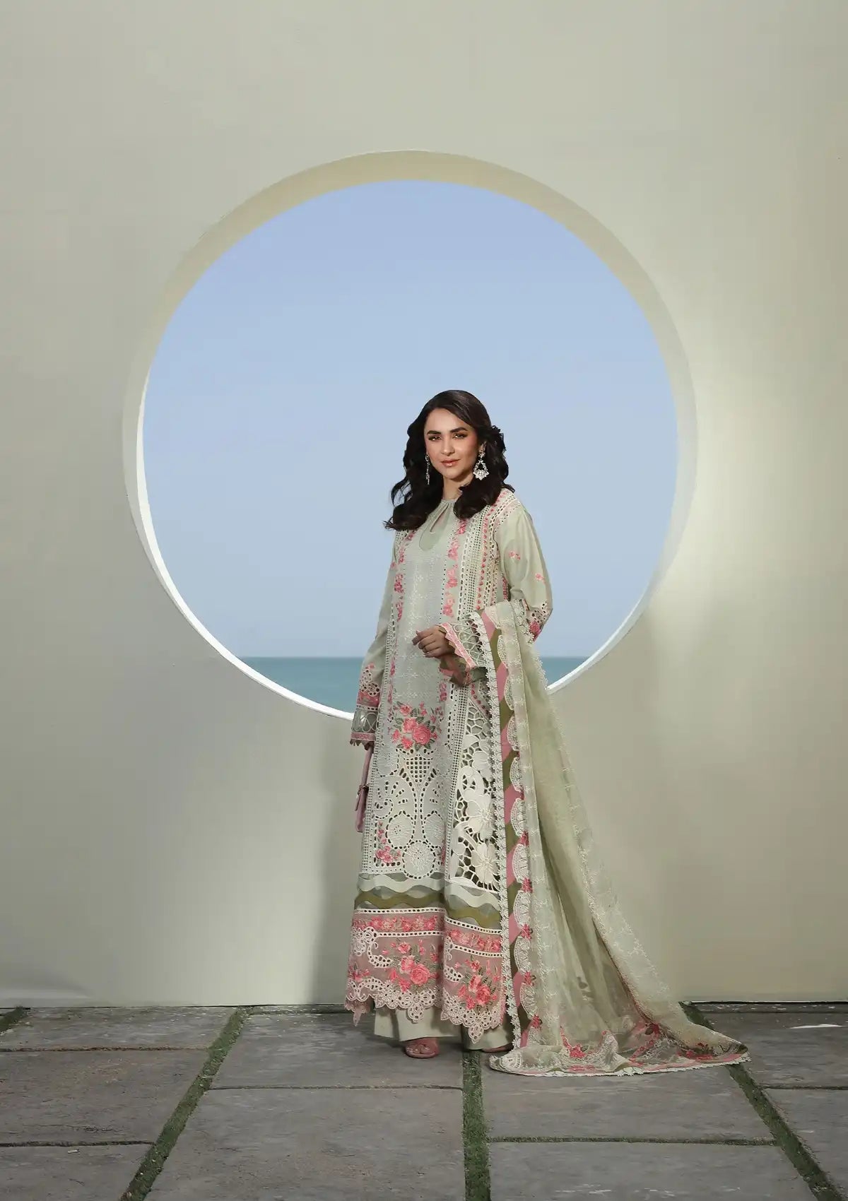 Maryam Hussain Luxury Lawn'24 D-05-HAVANA - Mohsin Saeed Fabrics