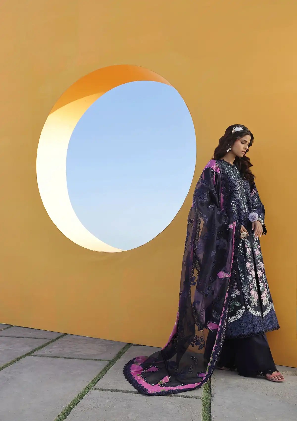 Maryam Hussain Luxury Lawn'24 D-08-ZOYA - Mohsin Saeed Fabrics