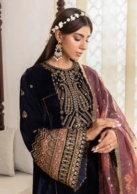Baroque Embroidered Velvet'25 D-424