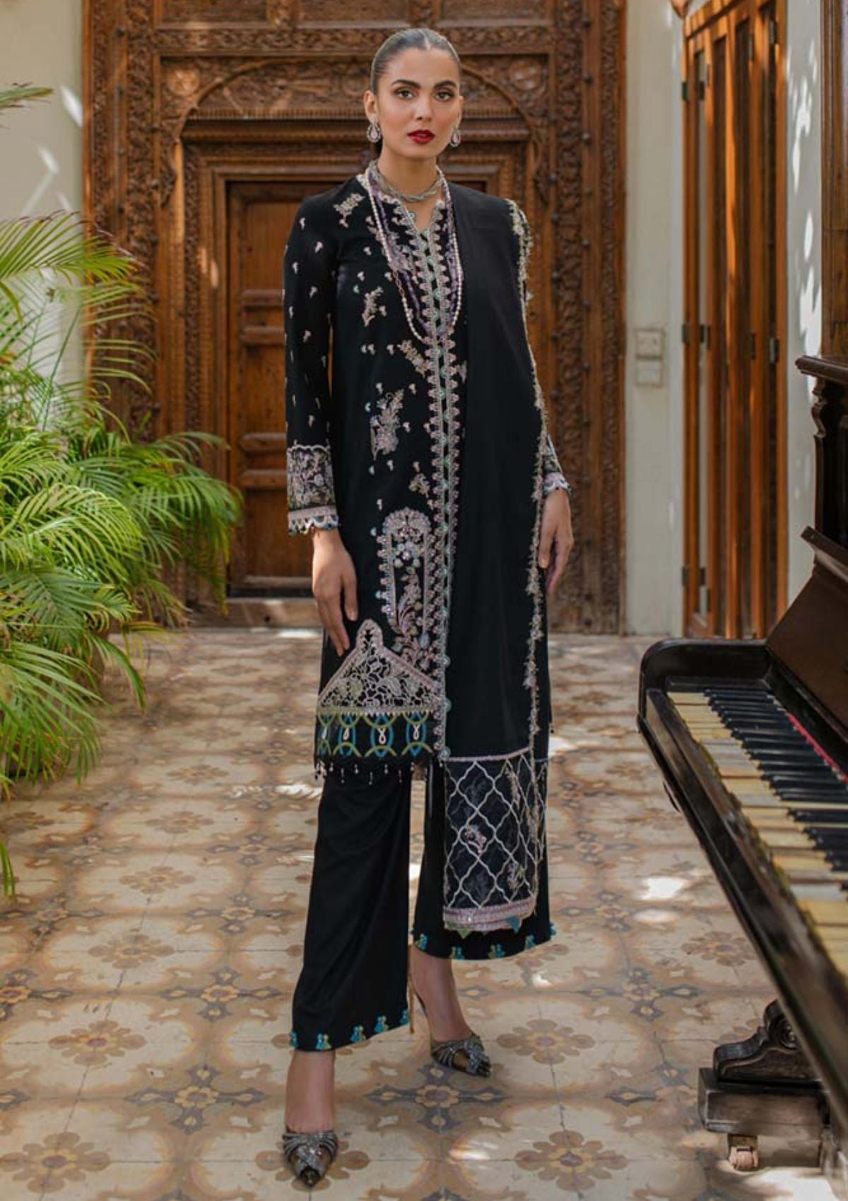 Qalamkar Luxury Winter'23 SC-03 FALLON - Mohsin Saeed Fabrics