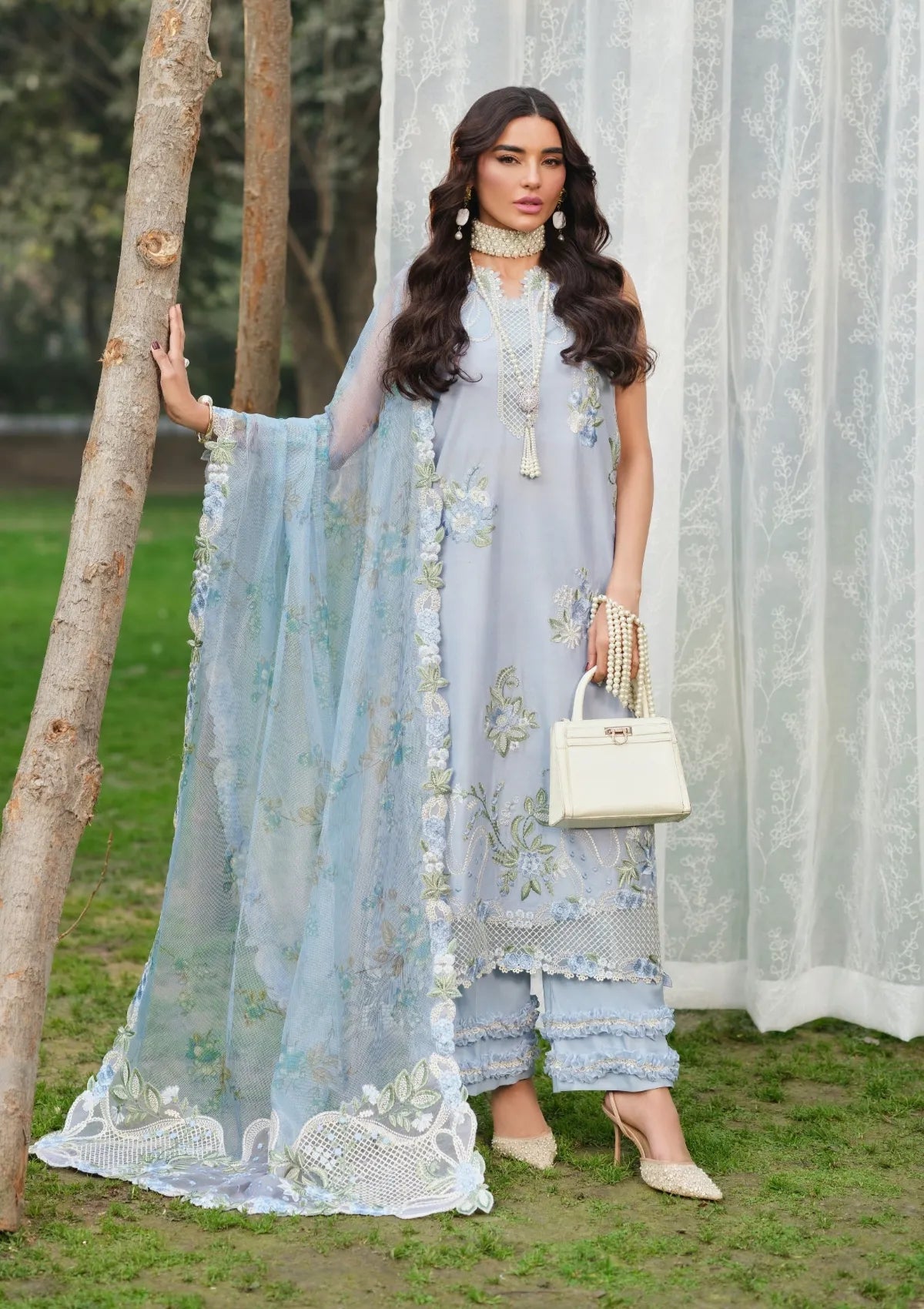 Maryam Hussain Luxury Lawn'26 D-05 Frost