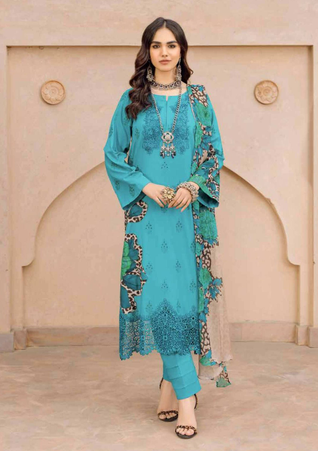 mohsin-saeed-fabrics-affordable-luxury-outfits-for-daily-formal-and-wedding-wear-This-product-is-from-charizma-andaaz-emb-lawn25-d-04-is-available-on-Mohsin-saeed-fabrics-website.