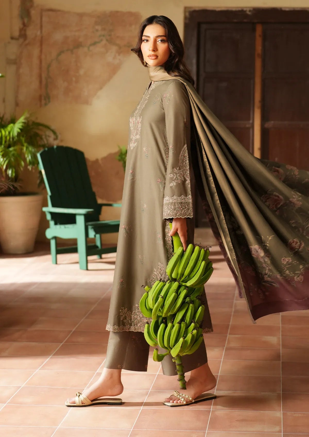 Iznik Pre-Fall'25 IPF-02