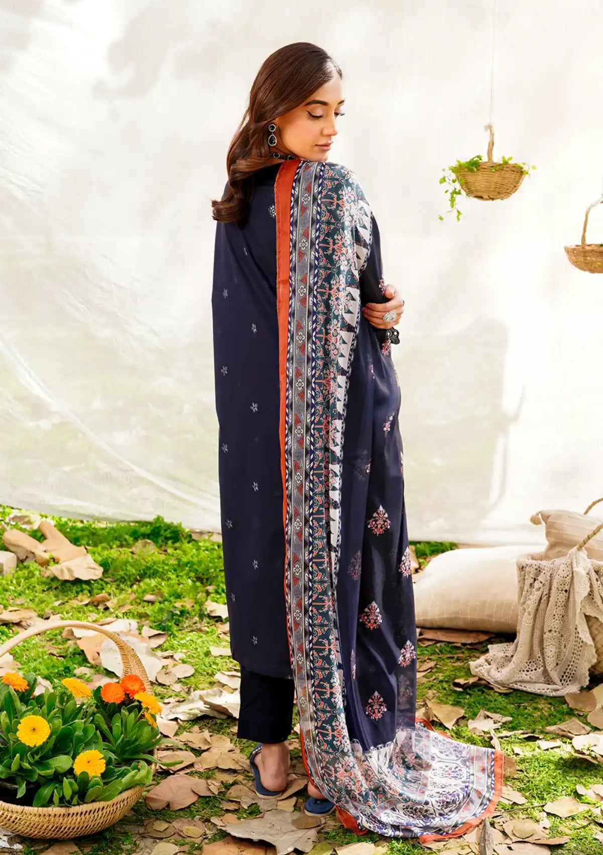 Safwa Skye Emb Lawn'24 Vol-01 SKY-06 - Mohsin Saeed Fabrics
