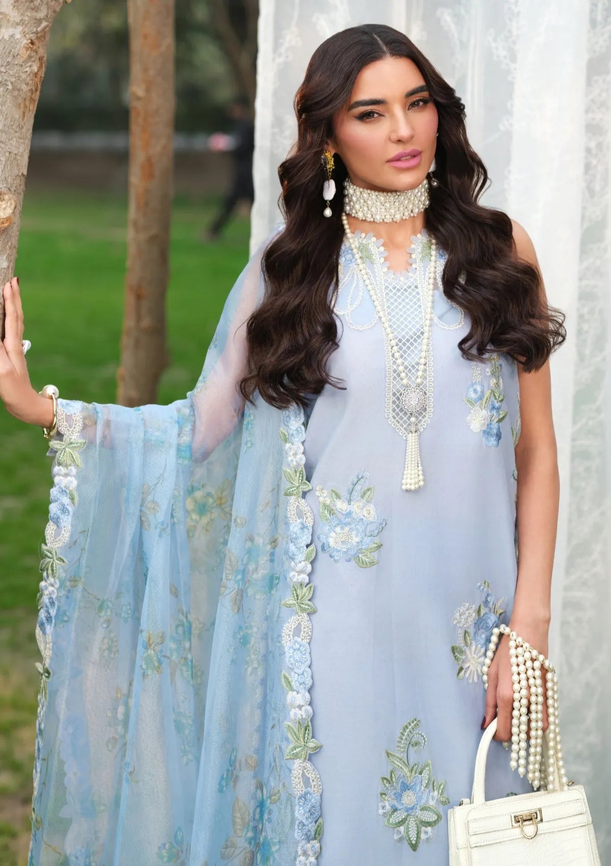 Maryam Hussain Luxury Lawn'26 D-05 Frost