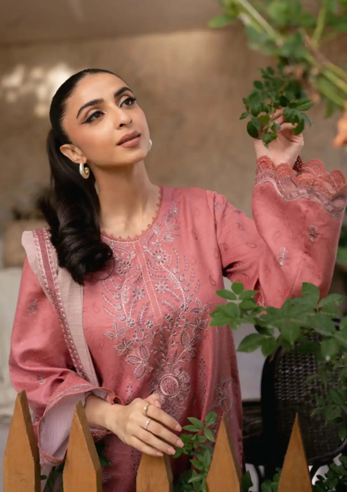 mohsin-saeed-fabrics-affordable-luxury-outfits-for-daily-formal-and-wedding-wear-This-product-is-from-mirha-by-humdum25-d-06-is-available-on-Mohsin-saeed-fabrics-website.
